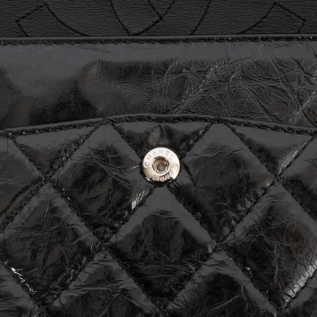 CHANEL black quilted aged leather 2.55 LARGE REISSUE 226 Shoulder Bag 4