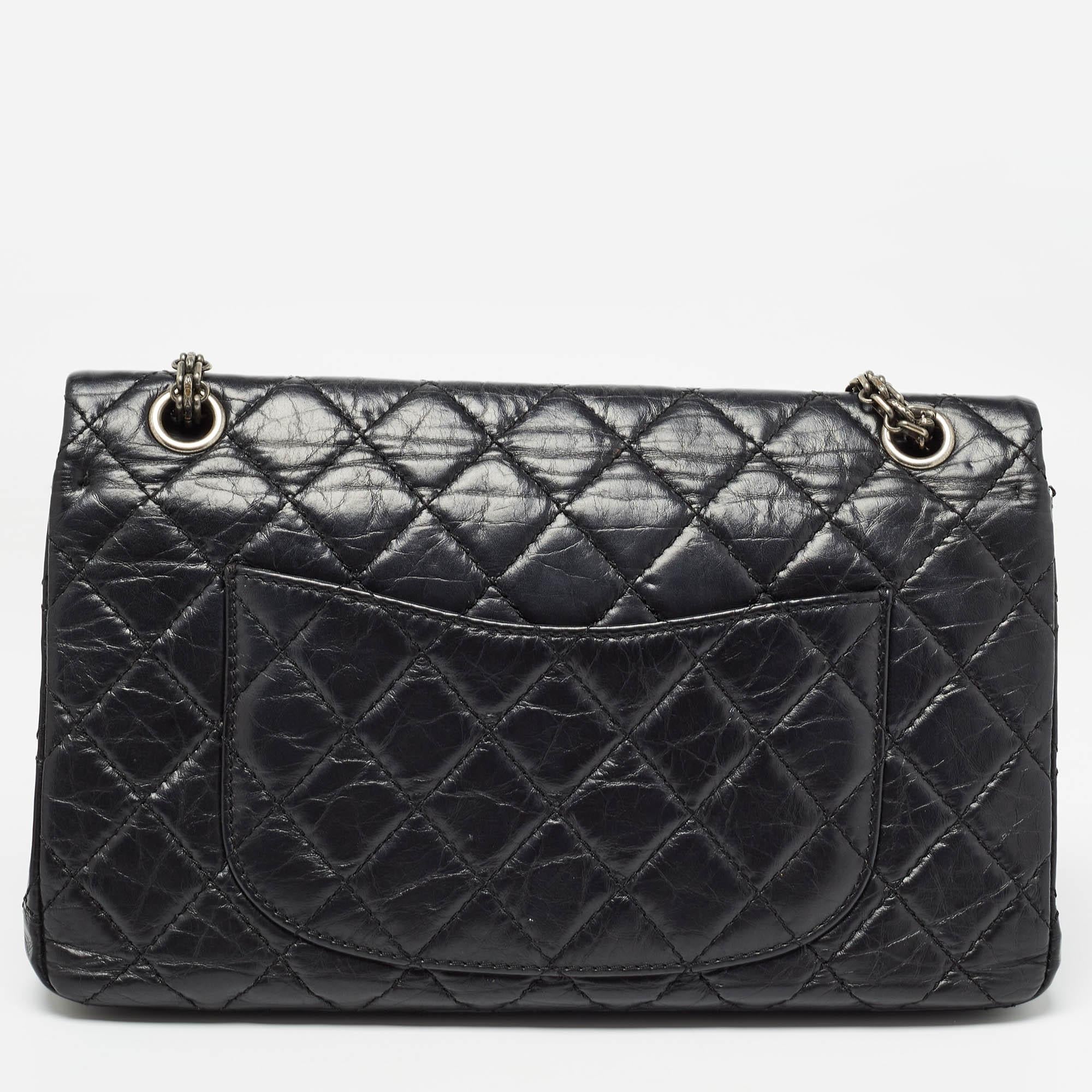 De las mujeres Chanel Negro Acolchado Cuero Envejecido Reissue 2.55 Classic 226 Bolso con Solapa en venta