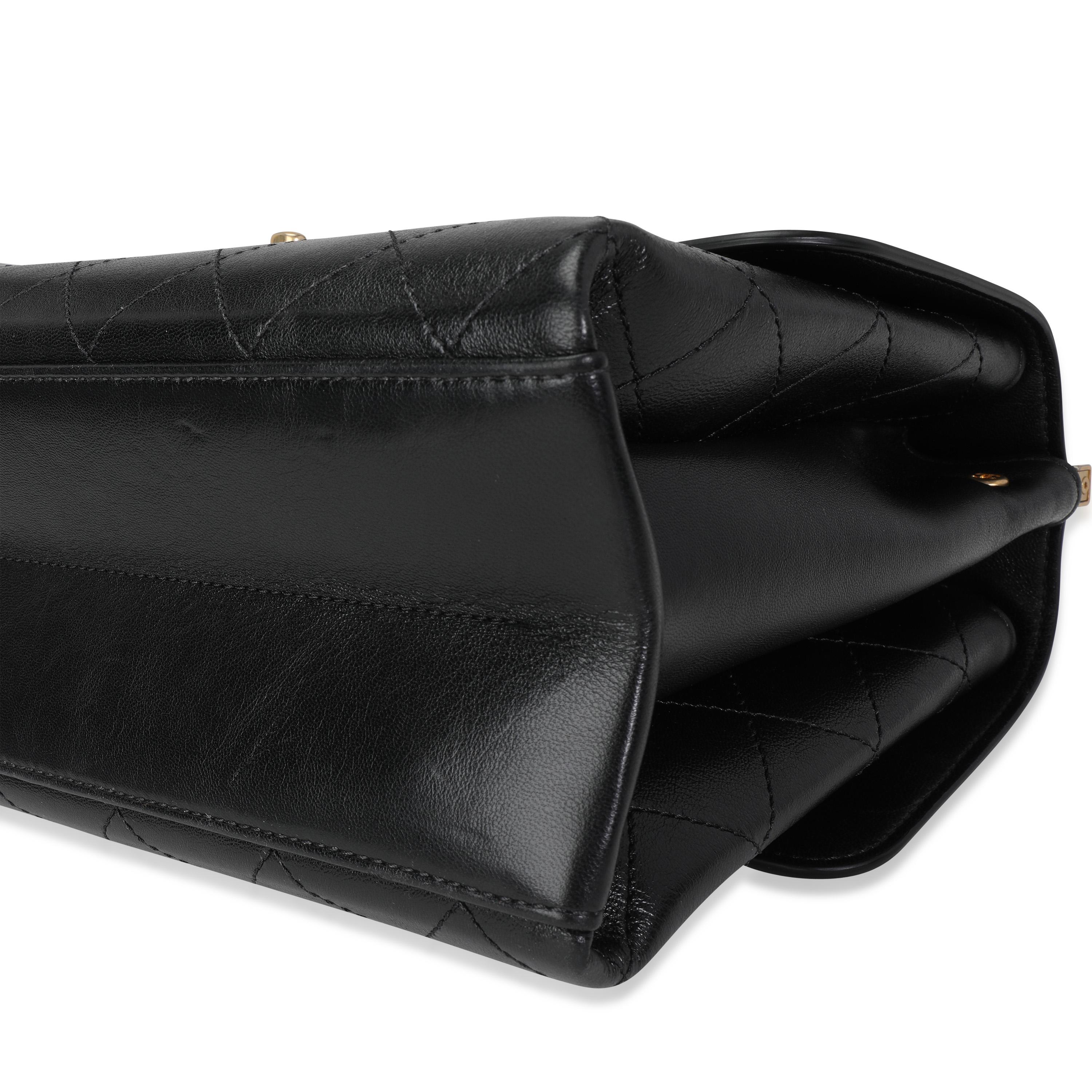 Titolo dell'elenco: Chanel Borsa a catena in pelle di vitello trapuntata nera
SKU: 117636
Condizioni: Usato
Condizioni della borsa: Eccellente
Commenti sulle condizioni: Condizioni eccellenti. Plastica su alcuni componenti. Alcuni graffi sulla
