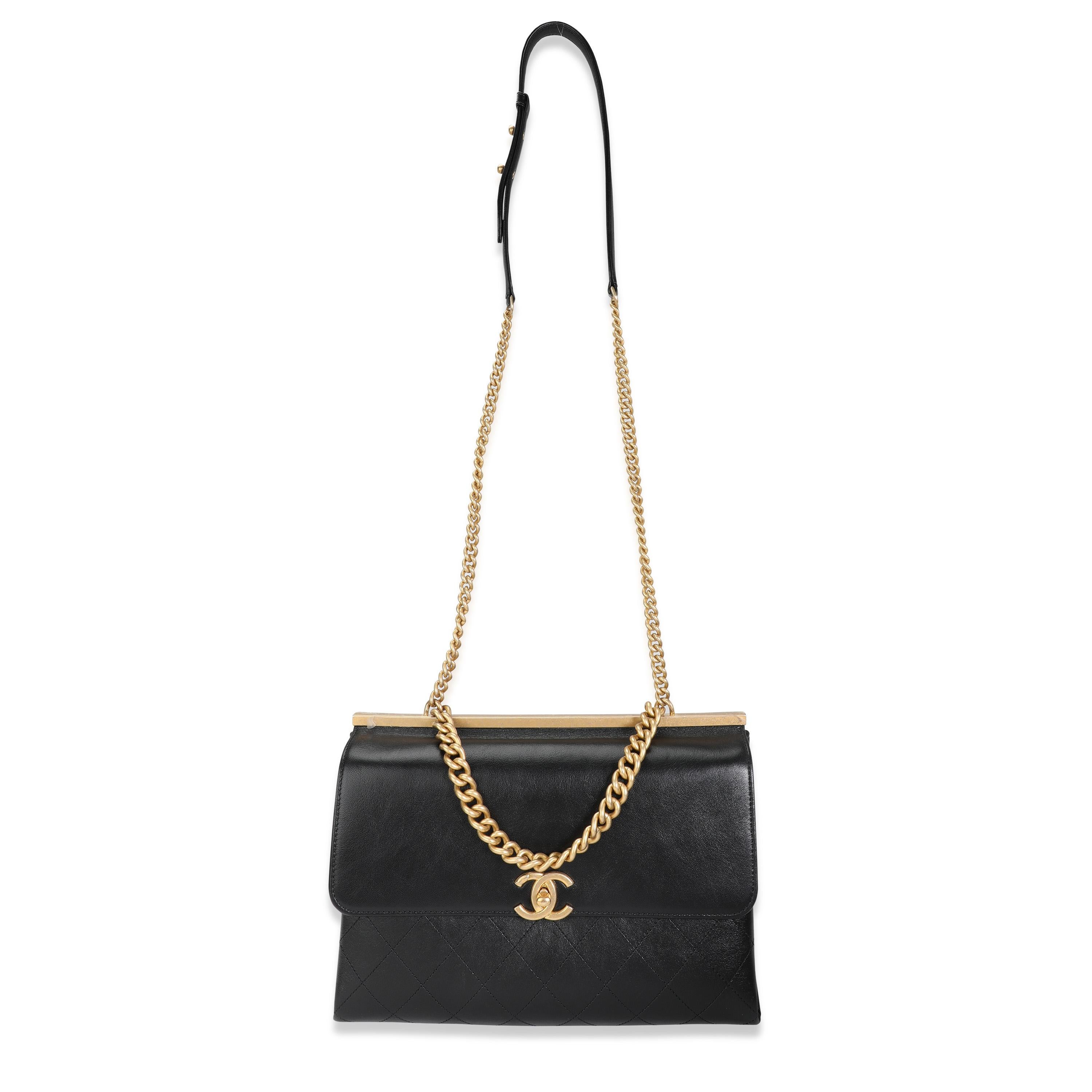 Donna Chanel Borsa shopping a catena in pelle di vitello trapuntata nera