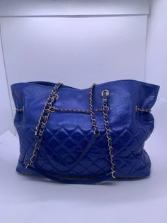 CHANEL Black Quilted Calfskin Front Zip CC Drawstring Chain Tote Bag