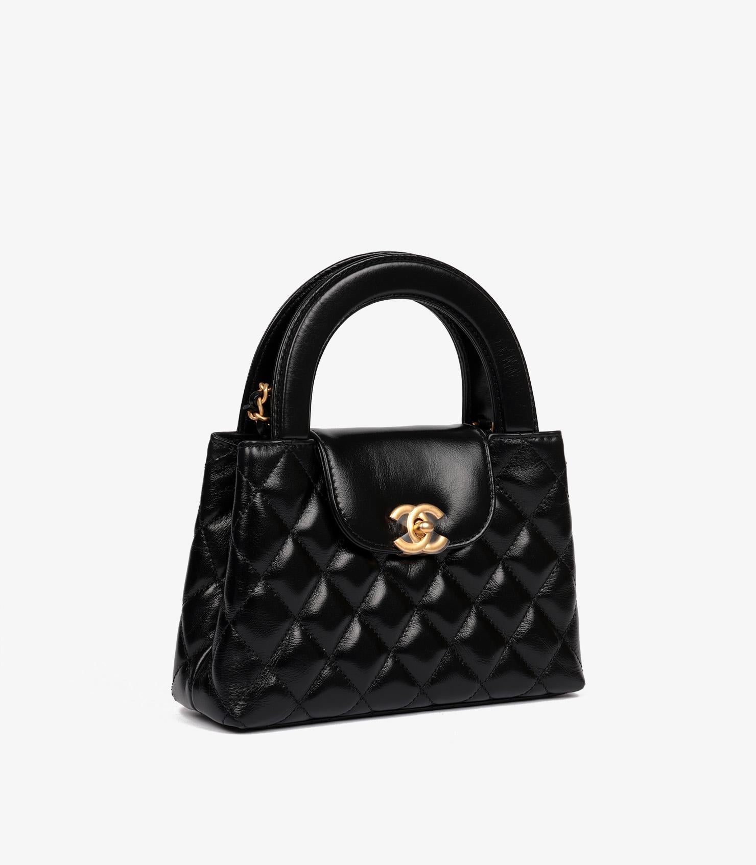 Bolso Kelly Nano Classic de Chanel en piel de becerro acolchada negra Negro en venta