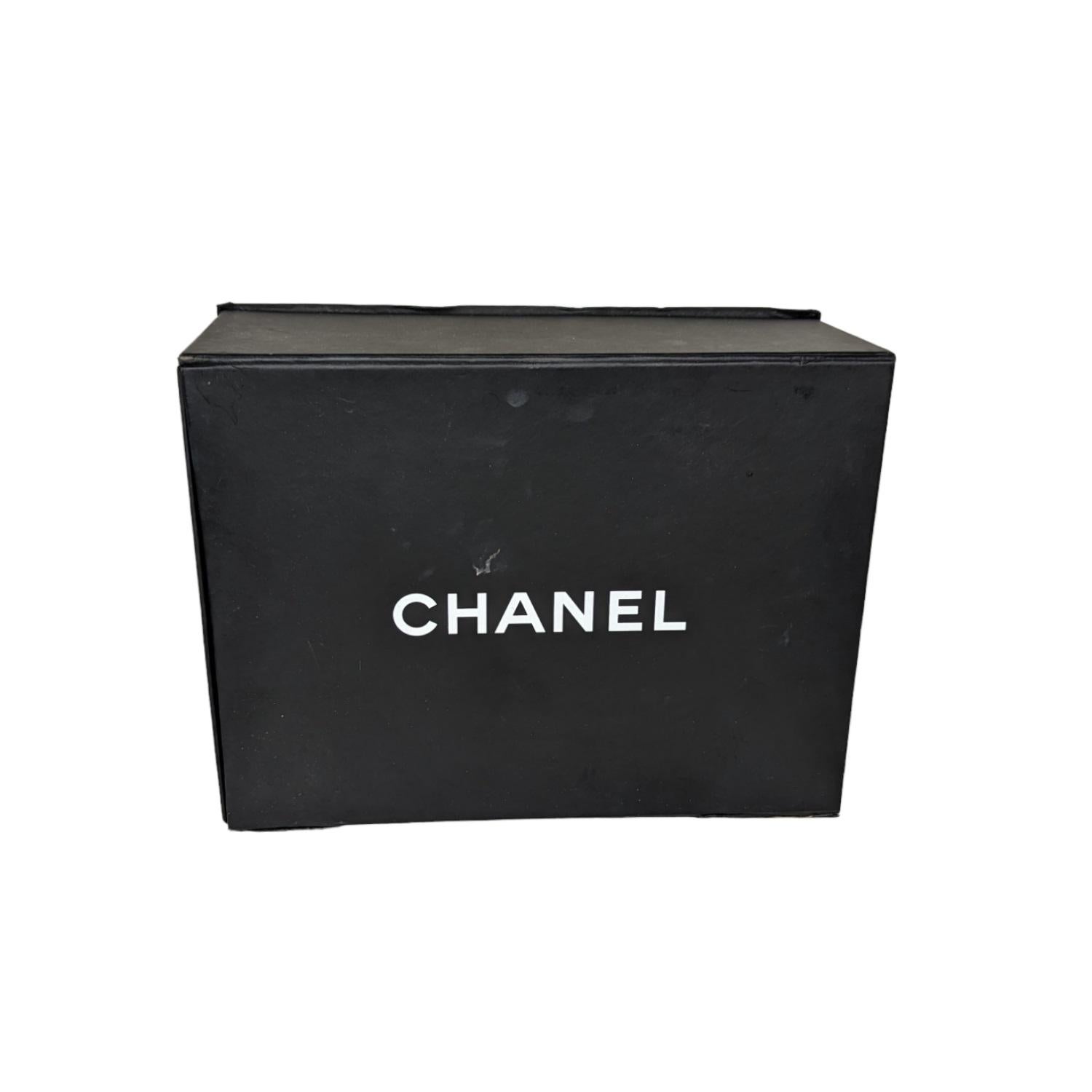 Chanel Black Quilted Calfskin Medium Boy Bag 6
