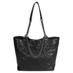 Chanel Black Quilted Calfskin Shopping In Chains Tote