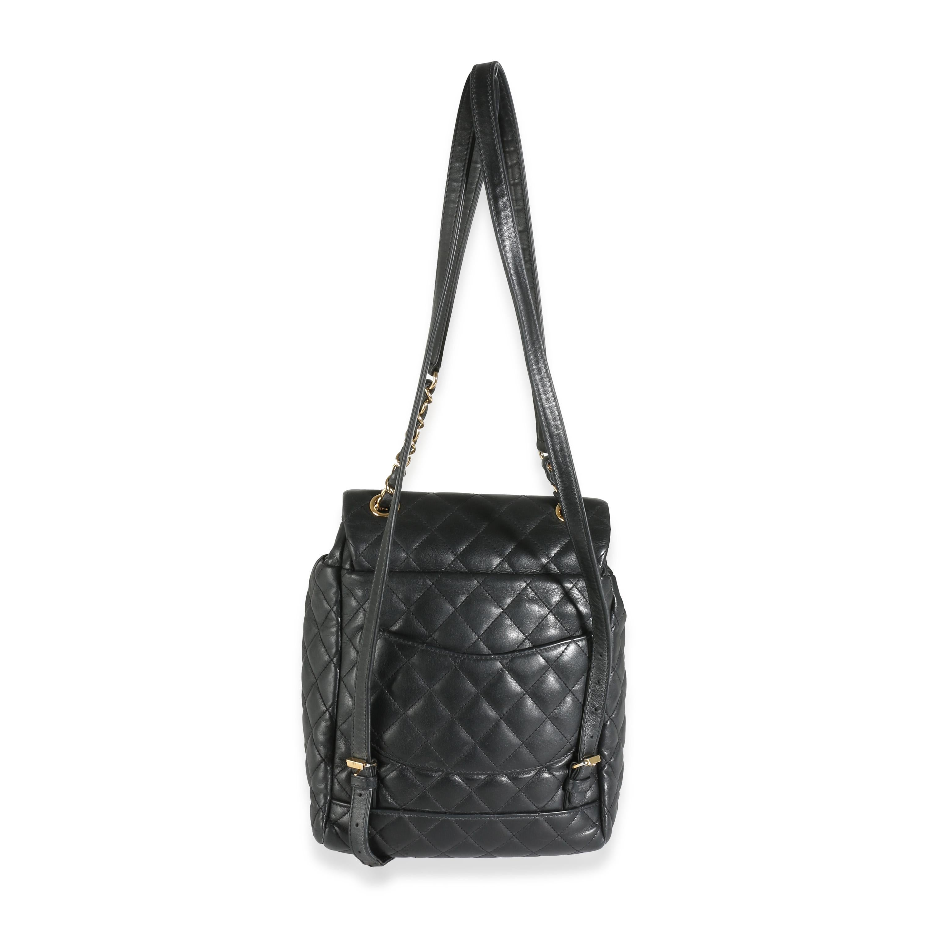 Nero Zaino Urban Spirit in pelle di vitello trapuntata nera di Chanel in vendita