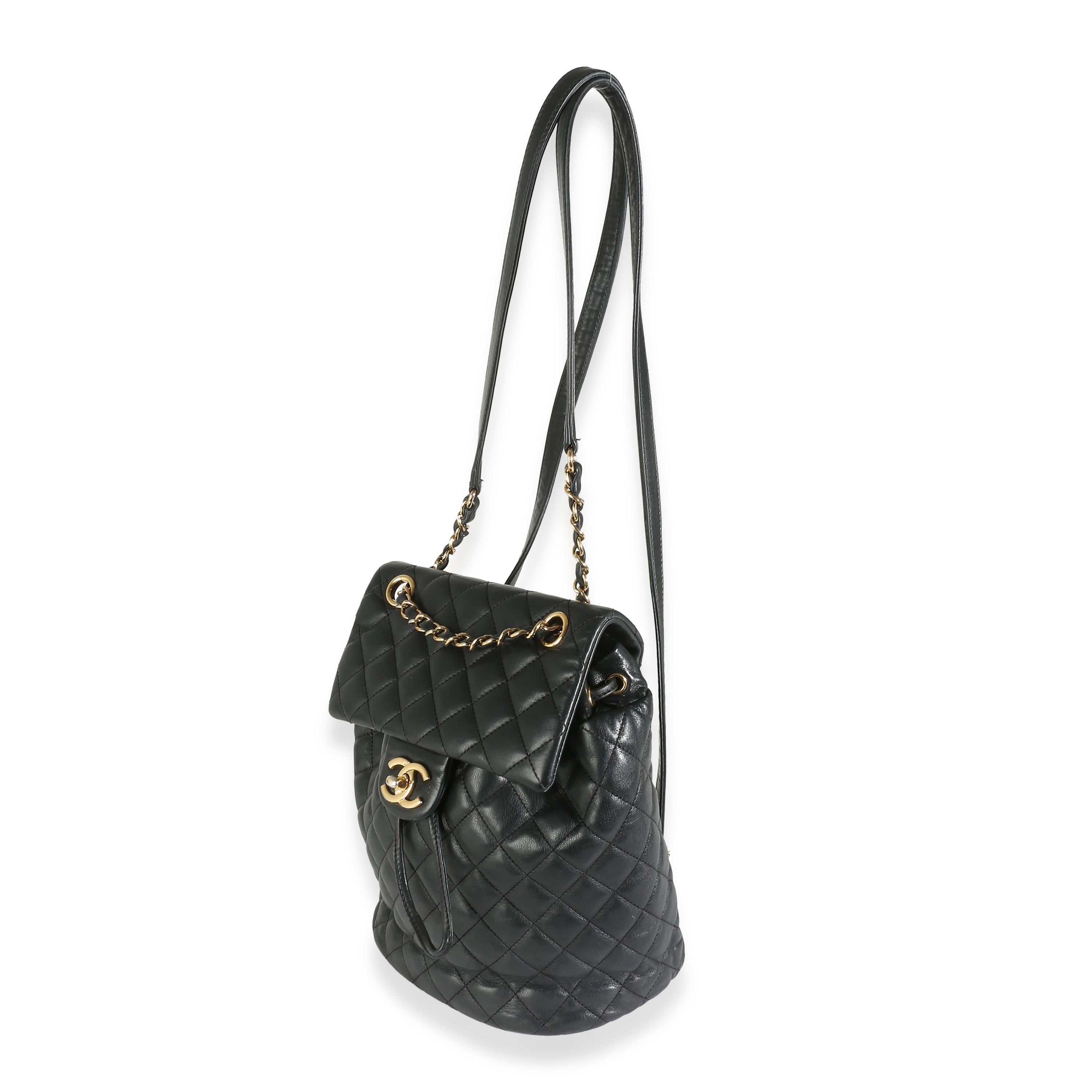 Zaino Urban Spirit in pelle di vitello trapuntata nera di Chanel In condizioni ottime in vendita a New York, NY