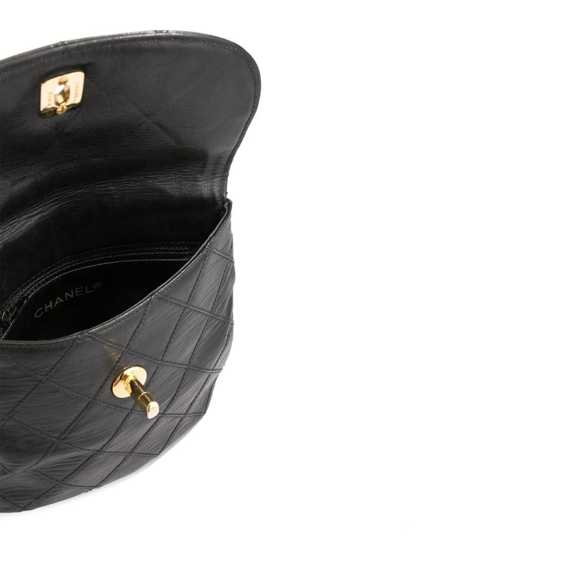 Chanel Black Quilted Calfskin Waist Pouch Fanny Pack For Sale 3