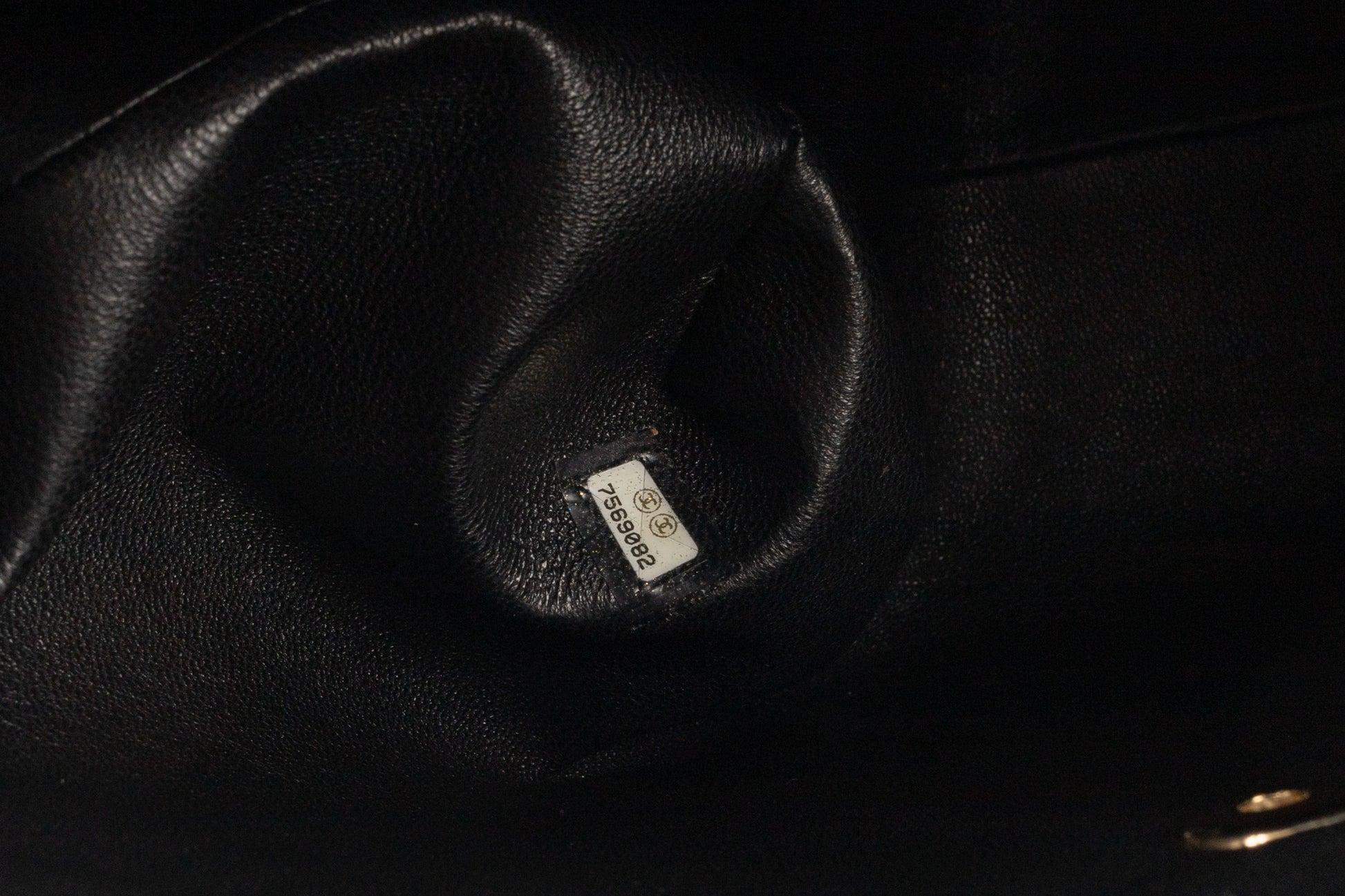 Chanel Black Quilted Caviar Calfskin Handbag, 2002/2003 For Sale 8