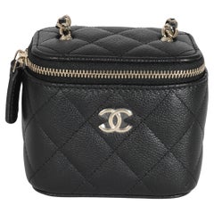 Chanel Caviar Negro Acolchado CC Link Mini Neceser