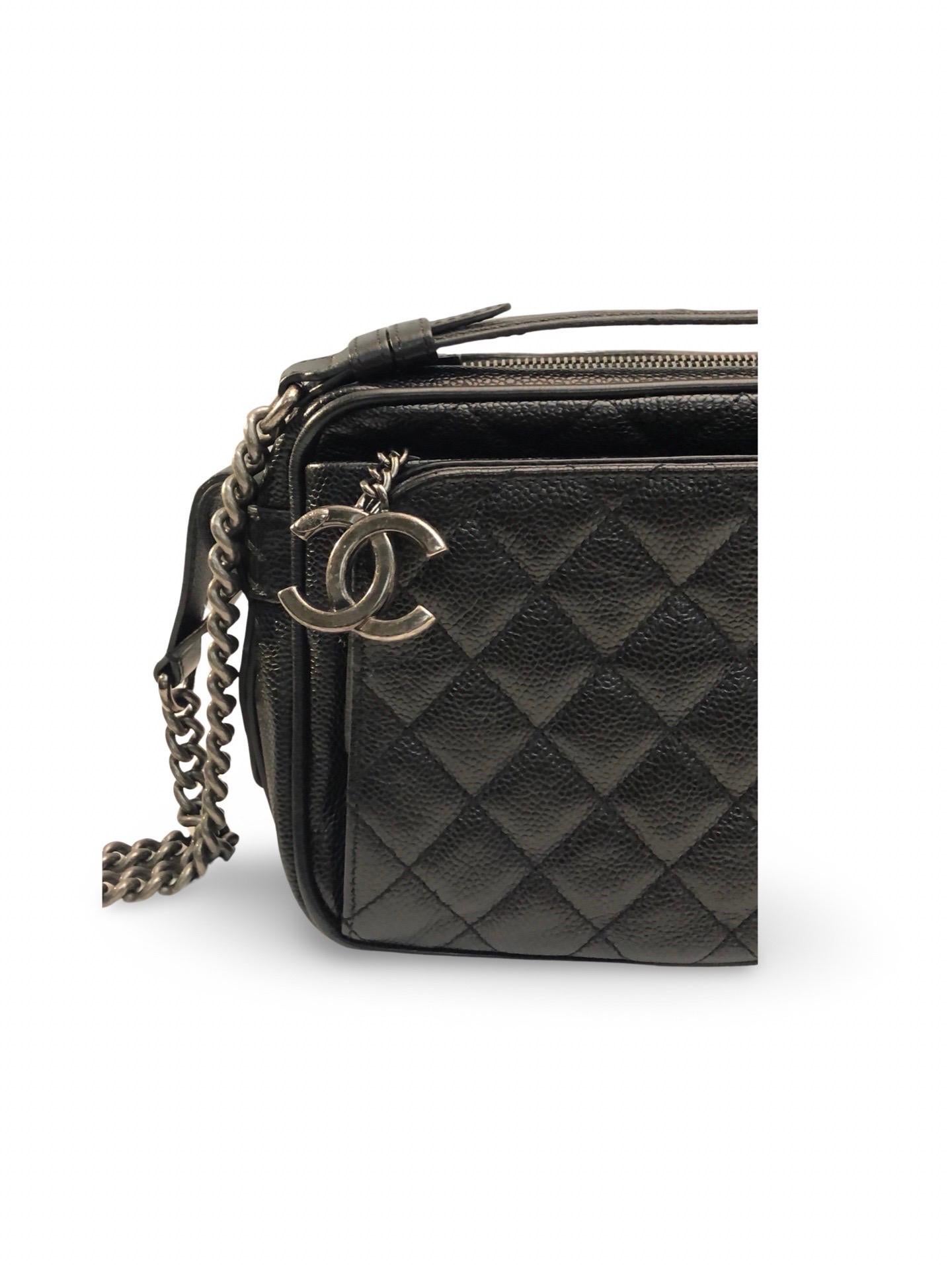 Chanel Black Quilted Caviar Gourmette Chain Crossbody Shoulder Strap Camera Bag In Excellent Condition For Sale In Sheung Wan, HK