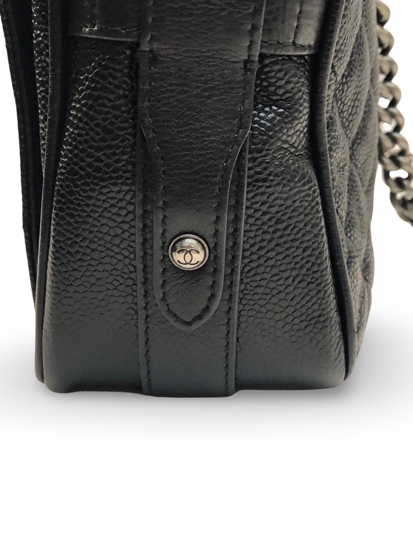 Chanel Black Quilted Caviar Gourmette Chain Crossbody Shoulder Strap Camera Bag For Sale 1
