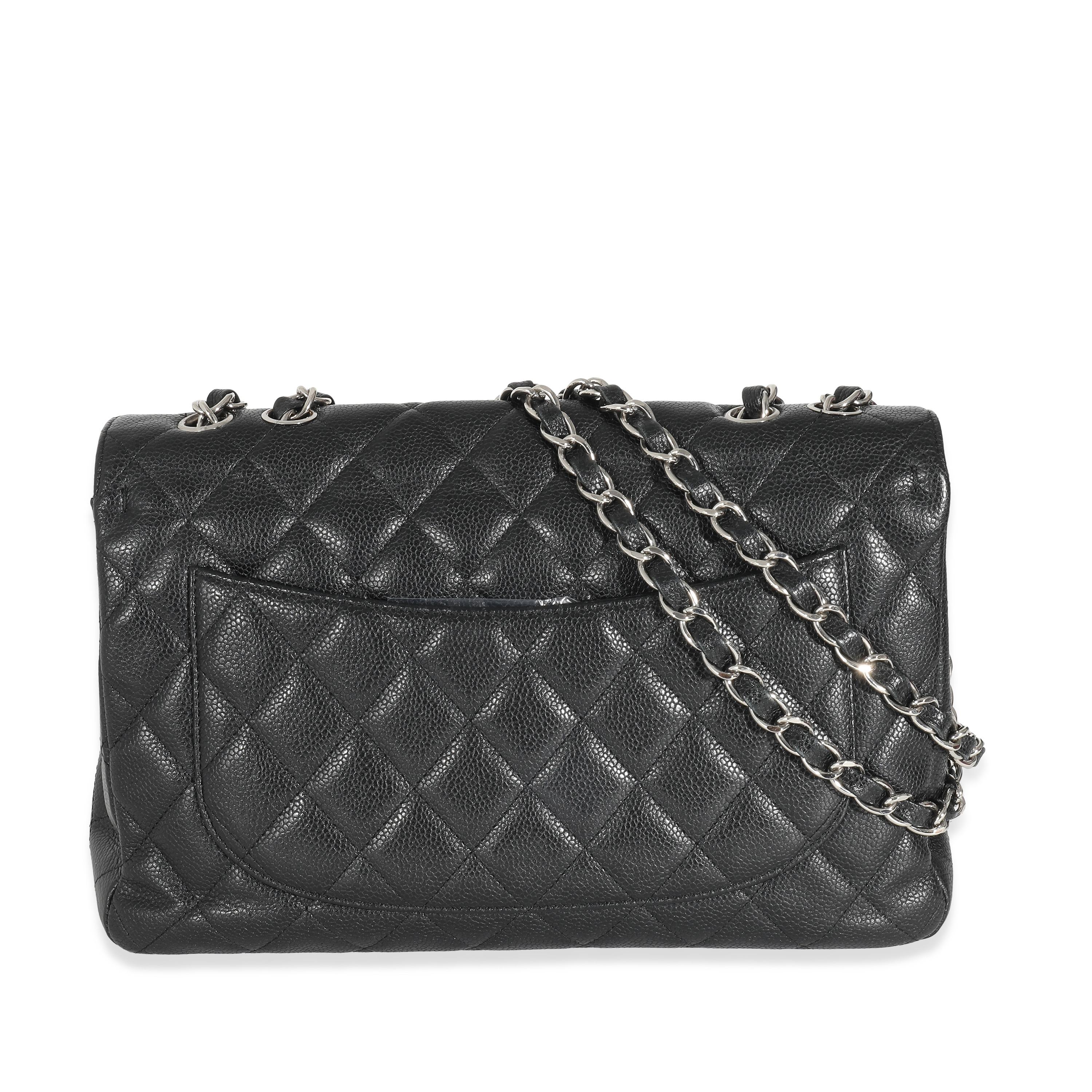 Chanel Black Quilted Caviar Jumbo Classic Single Flap In Excellent Condition For Sale In New York, NY