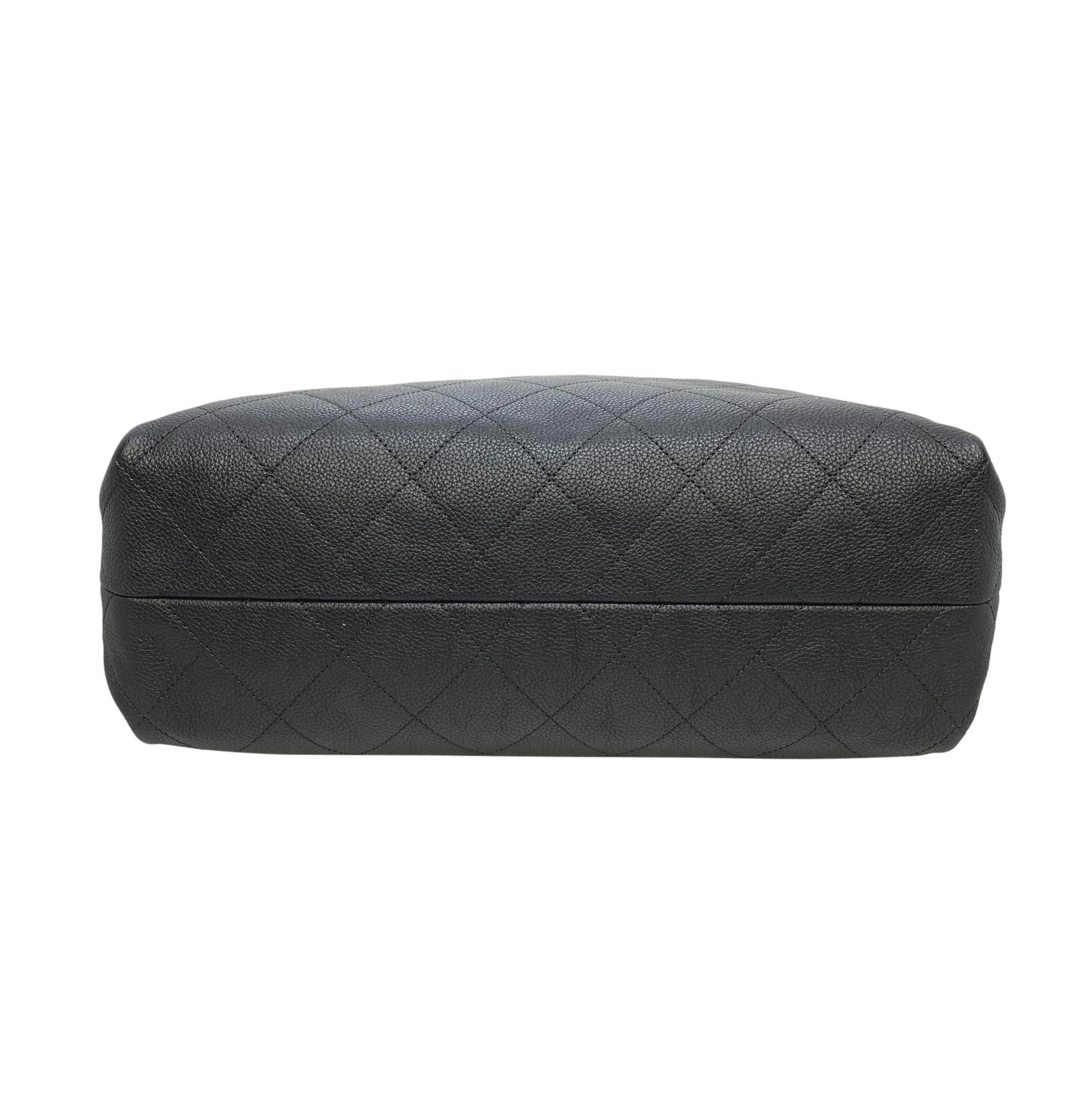 Chanel Schwarz gesteppt Kaviar Leder geflochtenen Griff Medium Hobo Bag 2