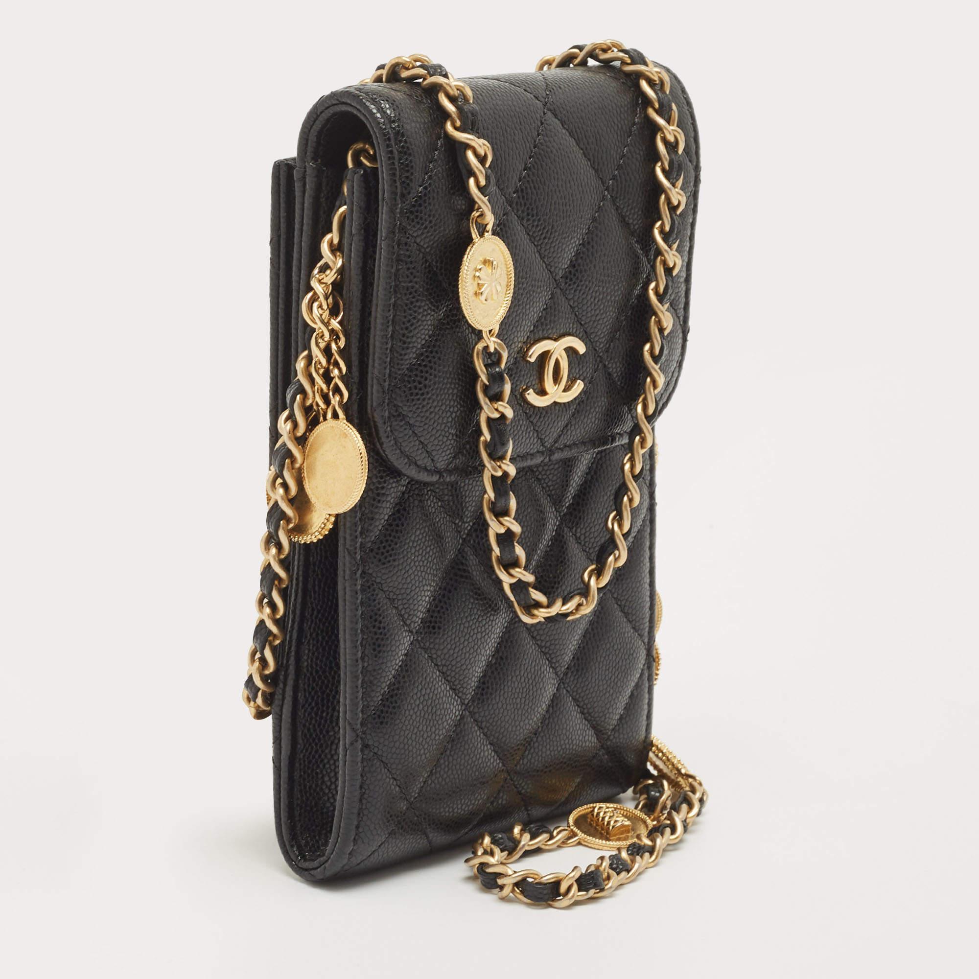 Chanel Black Quilted Caviar Leather CC Medallion Chain Phone Crossbody Bag In Good Condition In Dubai, Al Qouz 2