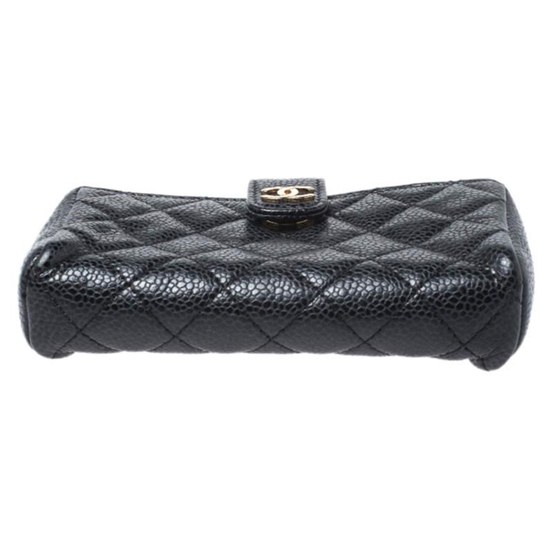 Women's Chanel Black Quilted Caviar Leather CC Phone Pouch For Sale