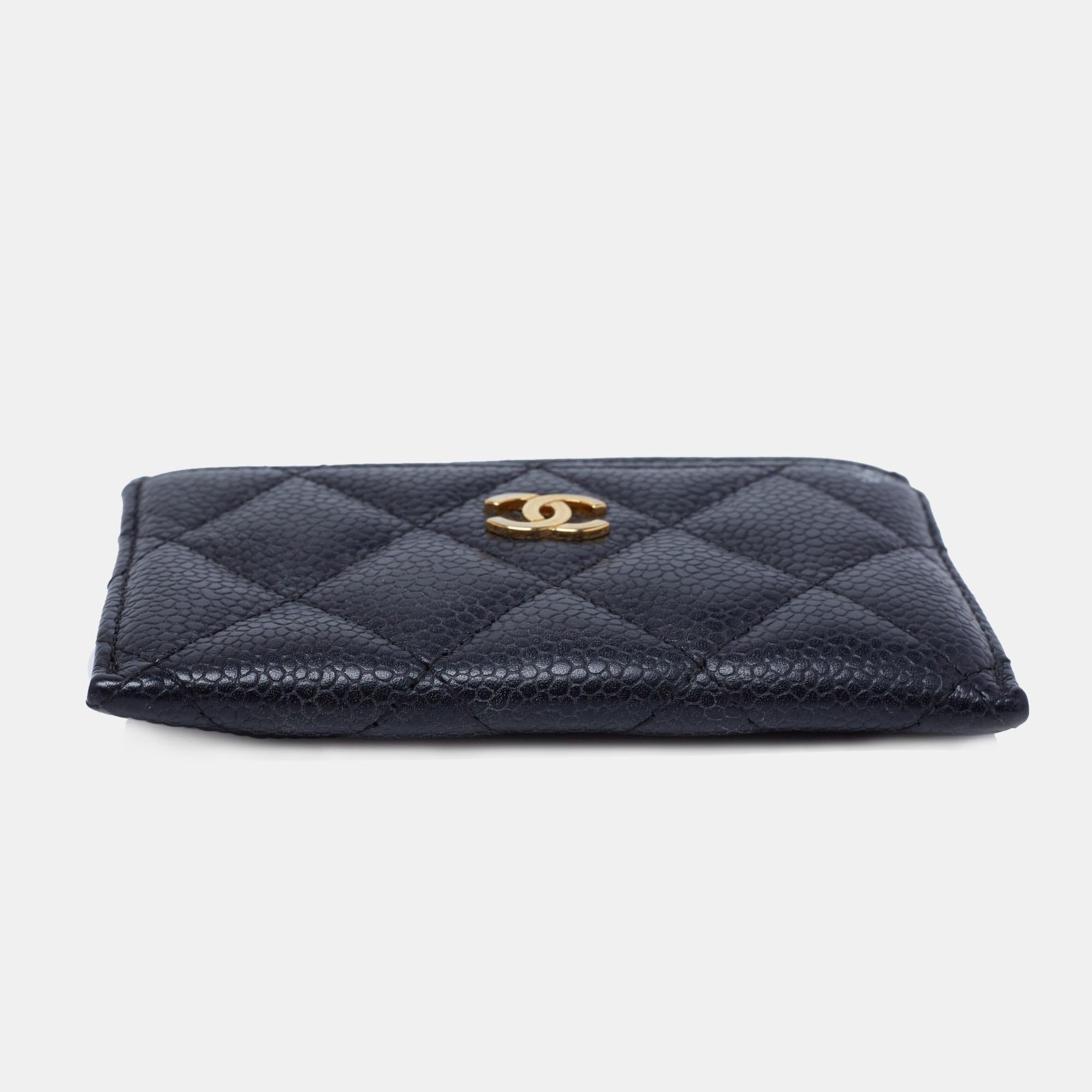 Chanel Black Quilted Caviar Leather Classic Card Holder In Good Condition In Dubai, Al Qouz 2