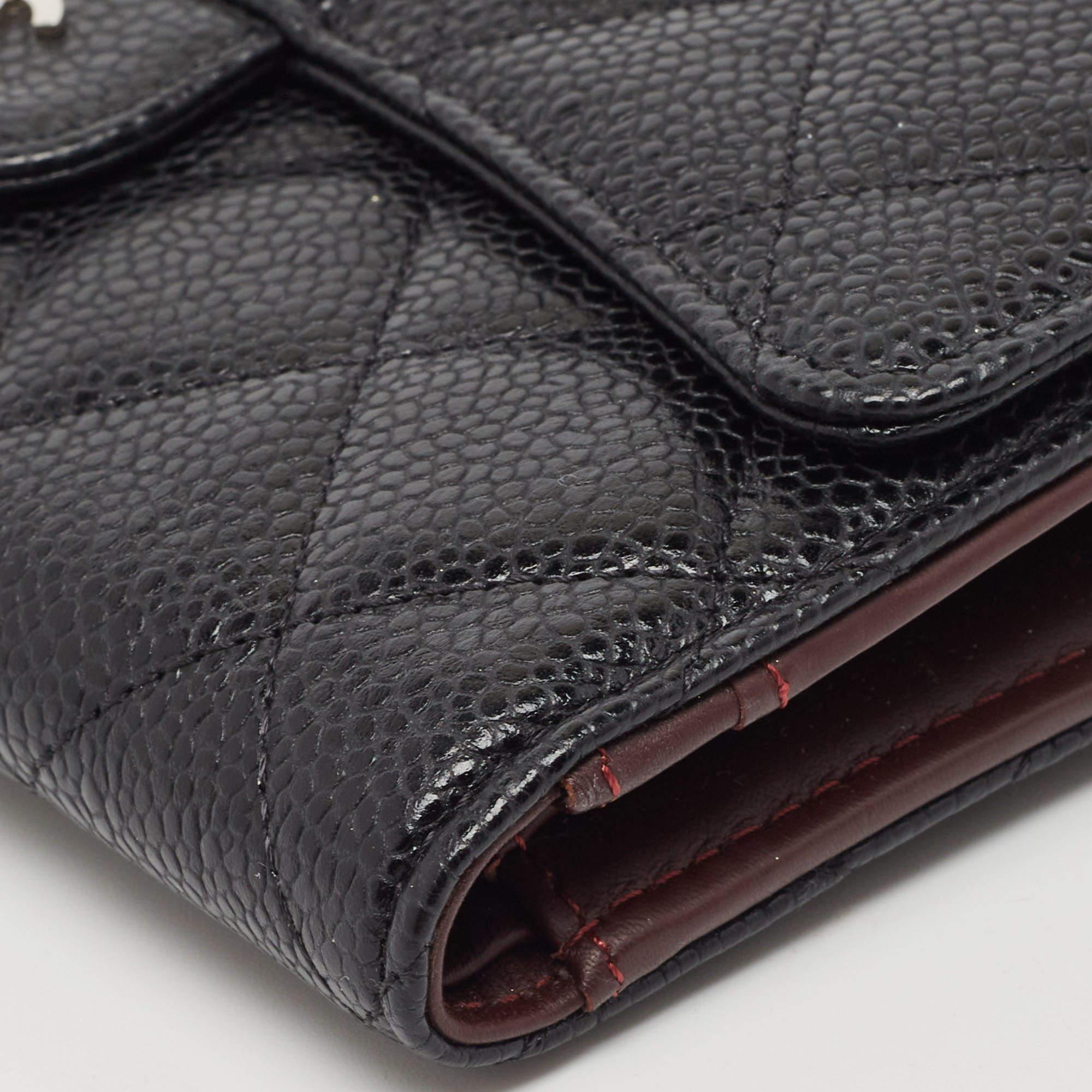 Chanel Black Quilted Caviar Leather Classic Flap Wallet In Excellent Condition In Dubai, Al Qouz 2