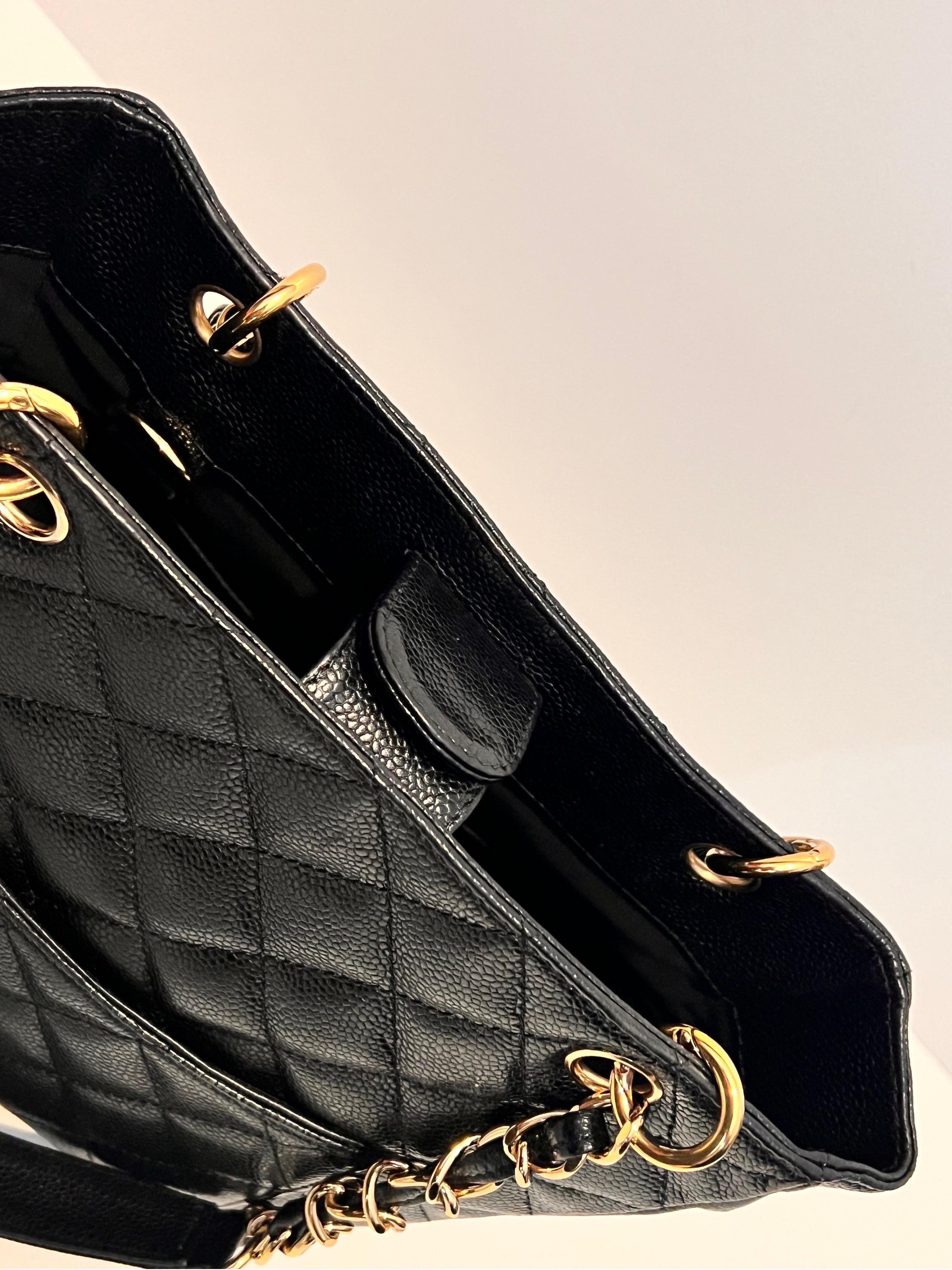 Chanel Schwarze gesteppte Kaviarleder Große Einkaufstasche 7