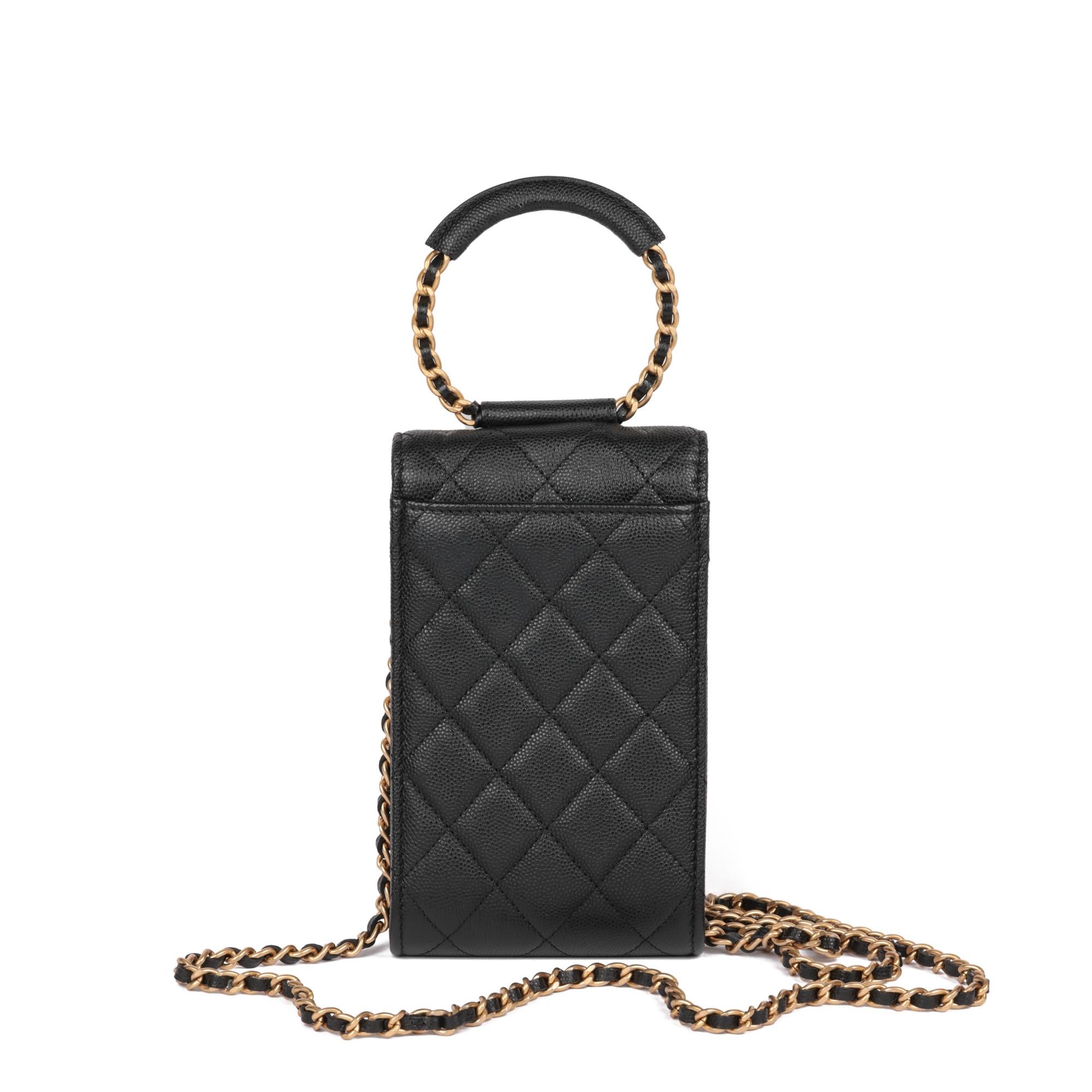 Chanel Black Quilted Caviar Leather In The Loop Phone Holder-with-Chain

ITEM CONDITION	Very Good
XUPES REFERENCE	CAA0054
MANUFACTURER	Chanel
MODEL	The Loop Phone Holder-with-Chain
AGE	2019
GENDER	Women's

The exterior is in very good condition with