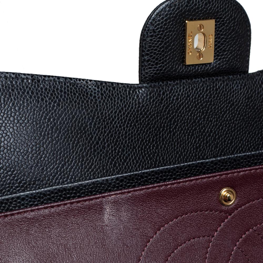 Chanel Schwarze gesteppte Jumbo Classic Double Flap Tasche aus Leder in Kaviar 3