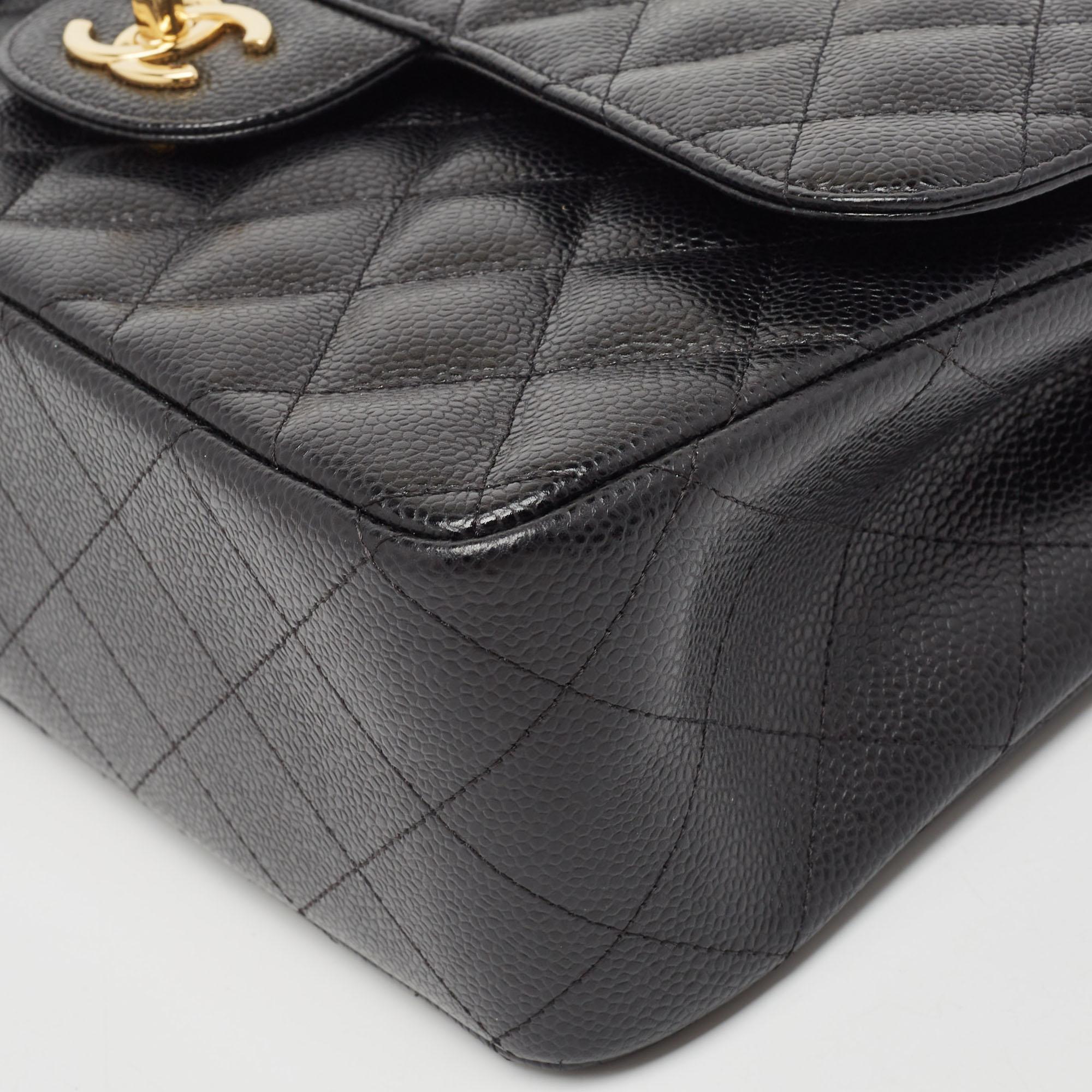 Chanel Black Quilted Caviar Leather Jumbo Classic Double Flap Bag In Excellent Condition In Dubai, Al Qouz 2