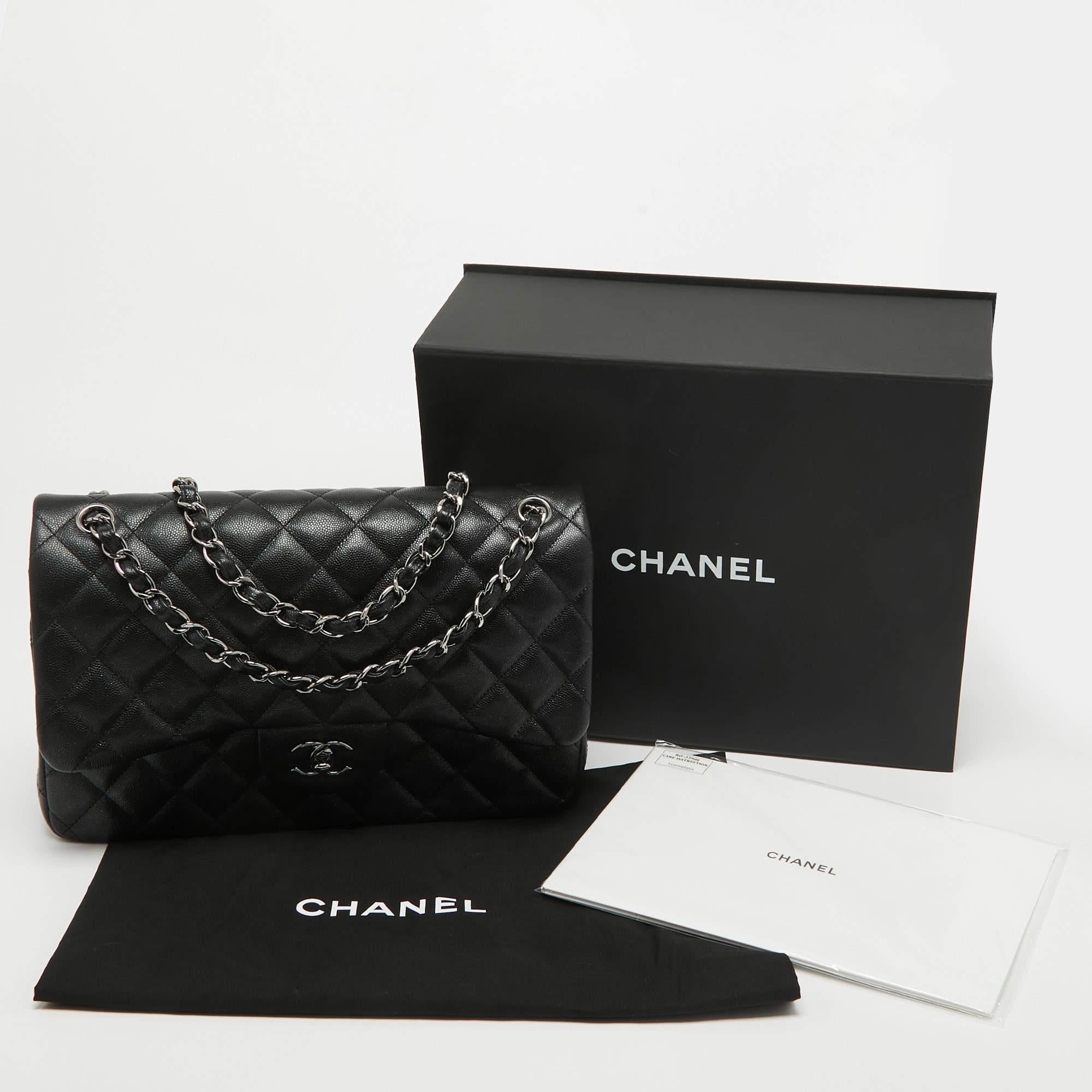 Chanel Black Quilted Caviar Leather Jumbo Classic Double Flap Bag In Excellent Condition In Dubai, Al Qouz 2