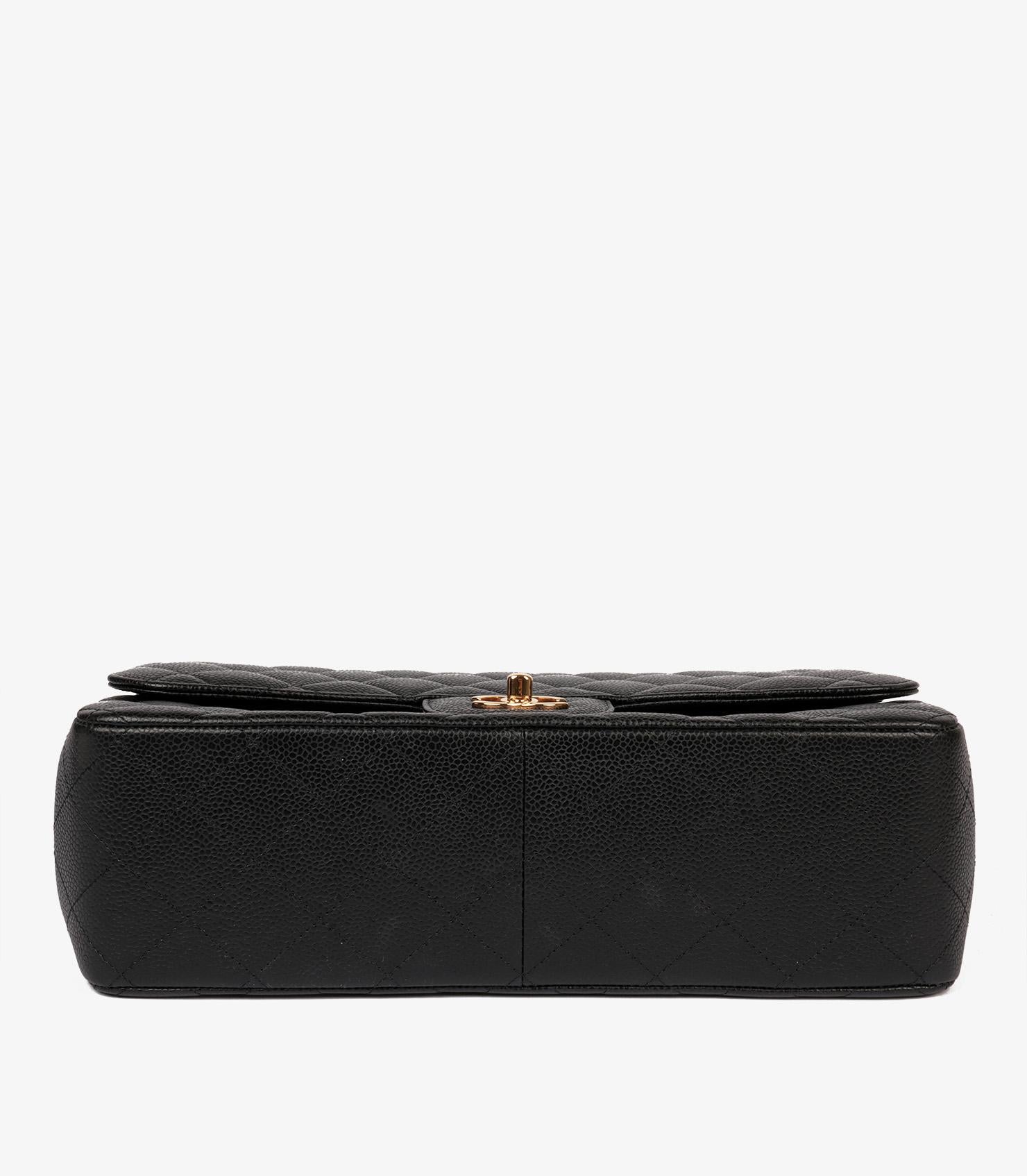 Chanel - Sac à double rabat classique Jumbo en cuir texturé noir matelassé en vente 1