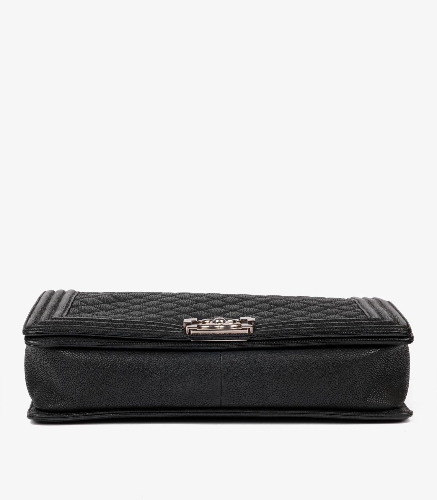 Chanel Black Quilted Caviar Leather Large Le Boy Bag in vendita 2
