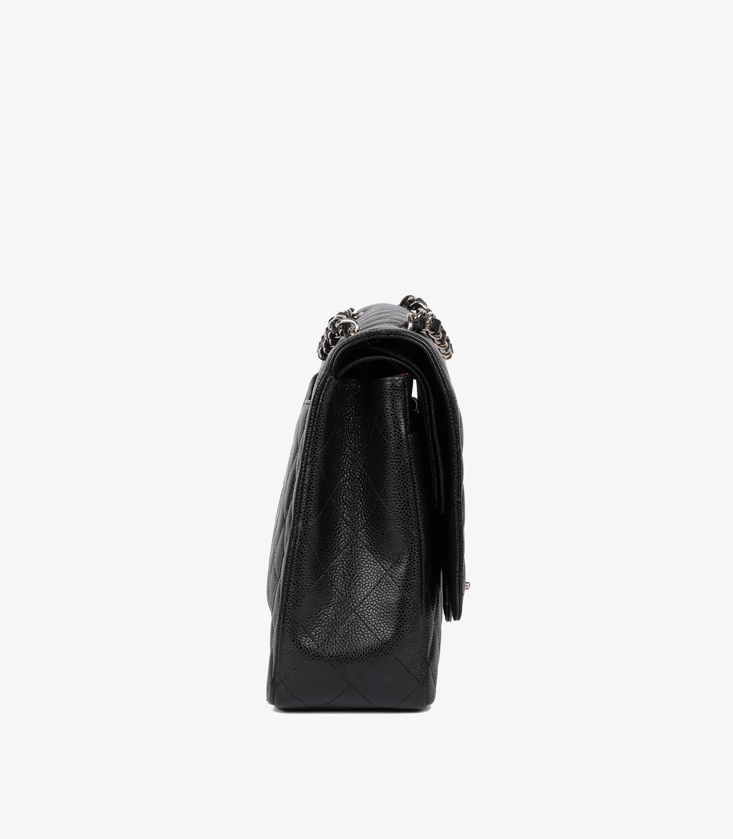 Chanel Black Quilted Caviar Leather Maxi Classic Double Flap Bag Negro en venta