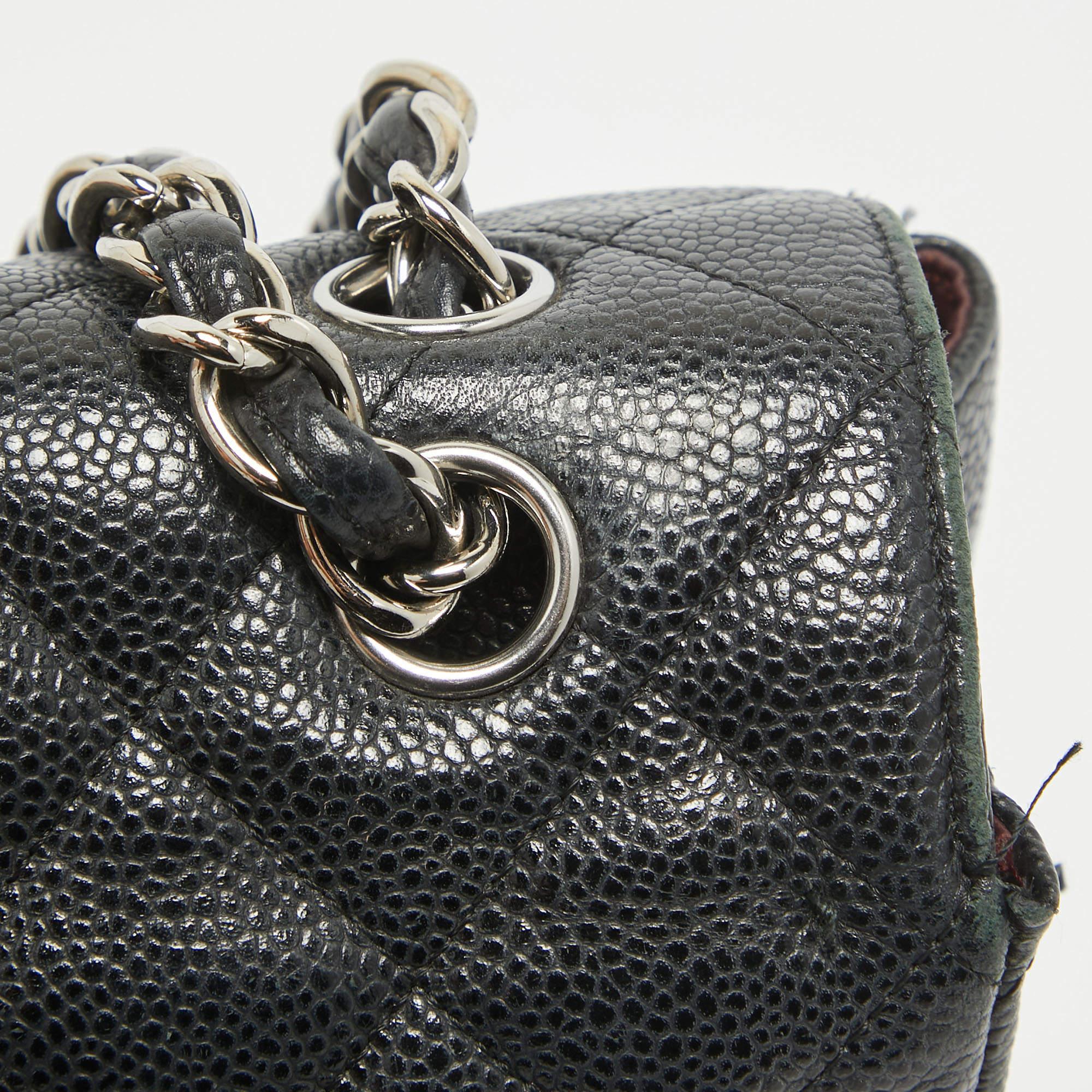 Chanel Black Quilted Caviar Leather Maxi Classic Double Flap Bag For Sale 2