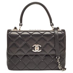 Chanel Schwarze Maxi Classic Double Flap Tasche aus gestepptem Leder in Kaviar