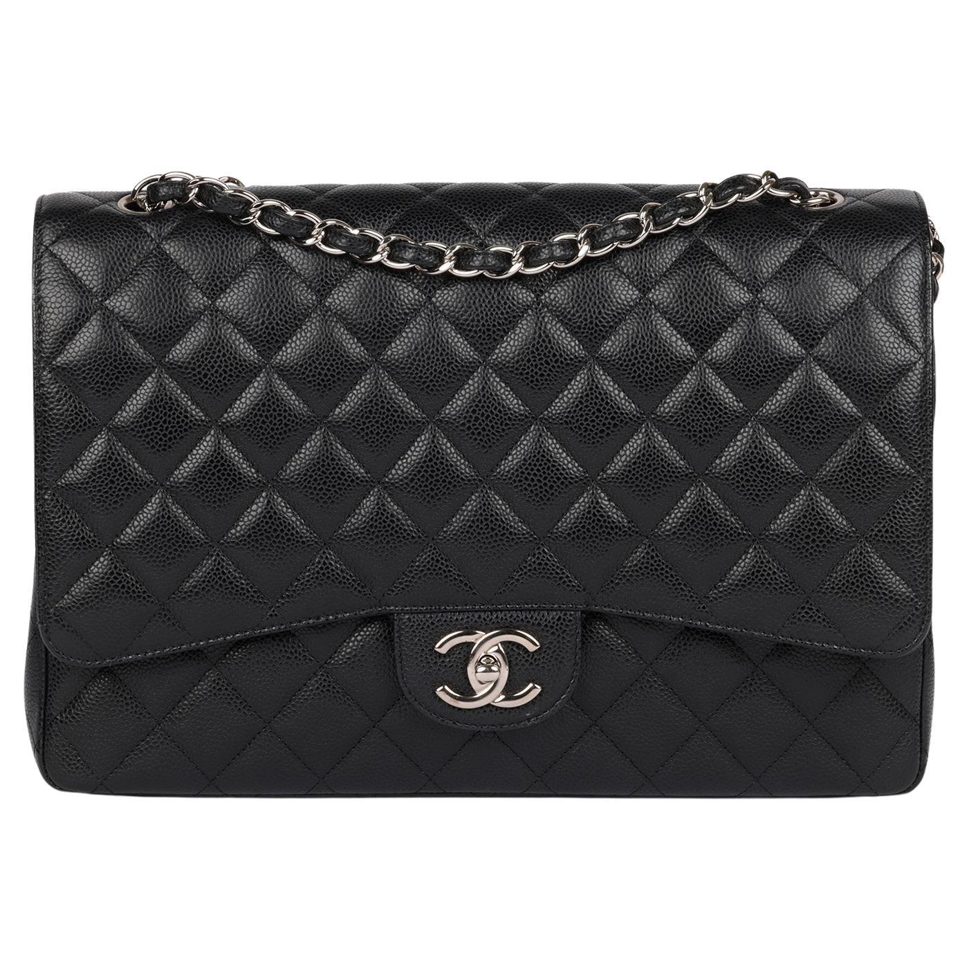 Chanel Black Quilted Caviar Leather Maxi Classic Double Flap Bag en venta