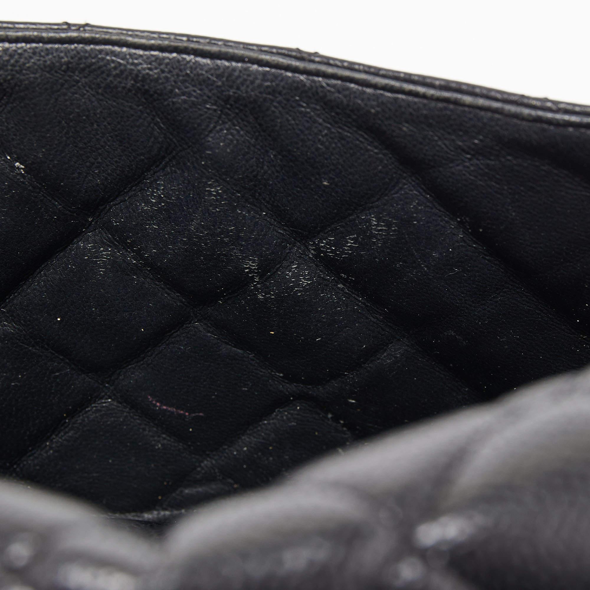 Chanel Black Quilted Caviar Leather Maxi Classic Single Flap Bag For Sale 13
