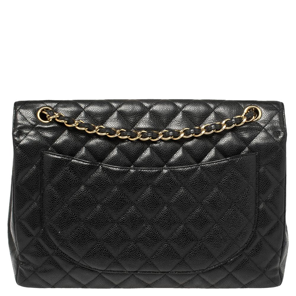 We are in utter awe of this flap bag from Chanel as it is appealing in a surreal way. Exquisitely crafted from caviar leather in a quilted design, it bears the signature label on the leather interior and the iconic CC turn-lock on the flap. The