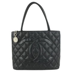 Chanel Black Quilted Caviar Leather Medallion Tote Bag 830cas30