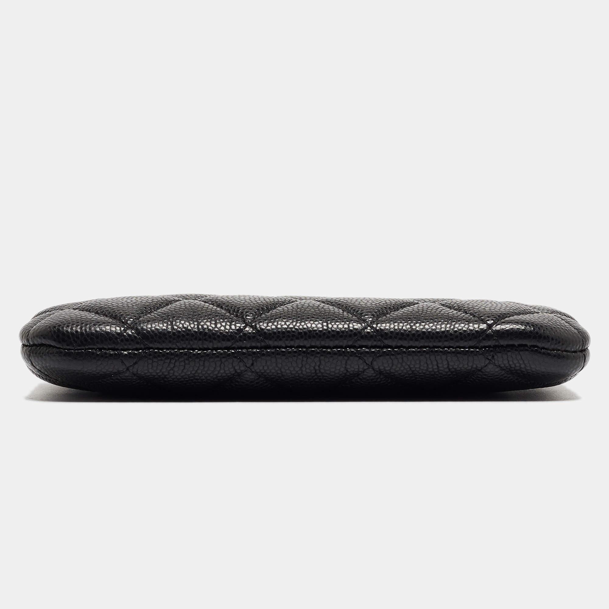 Chanel - Pochette zippée en cuir caviar matelassé - Mini O-Case en vente 2