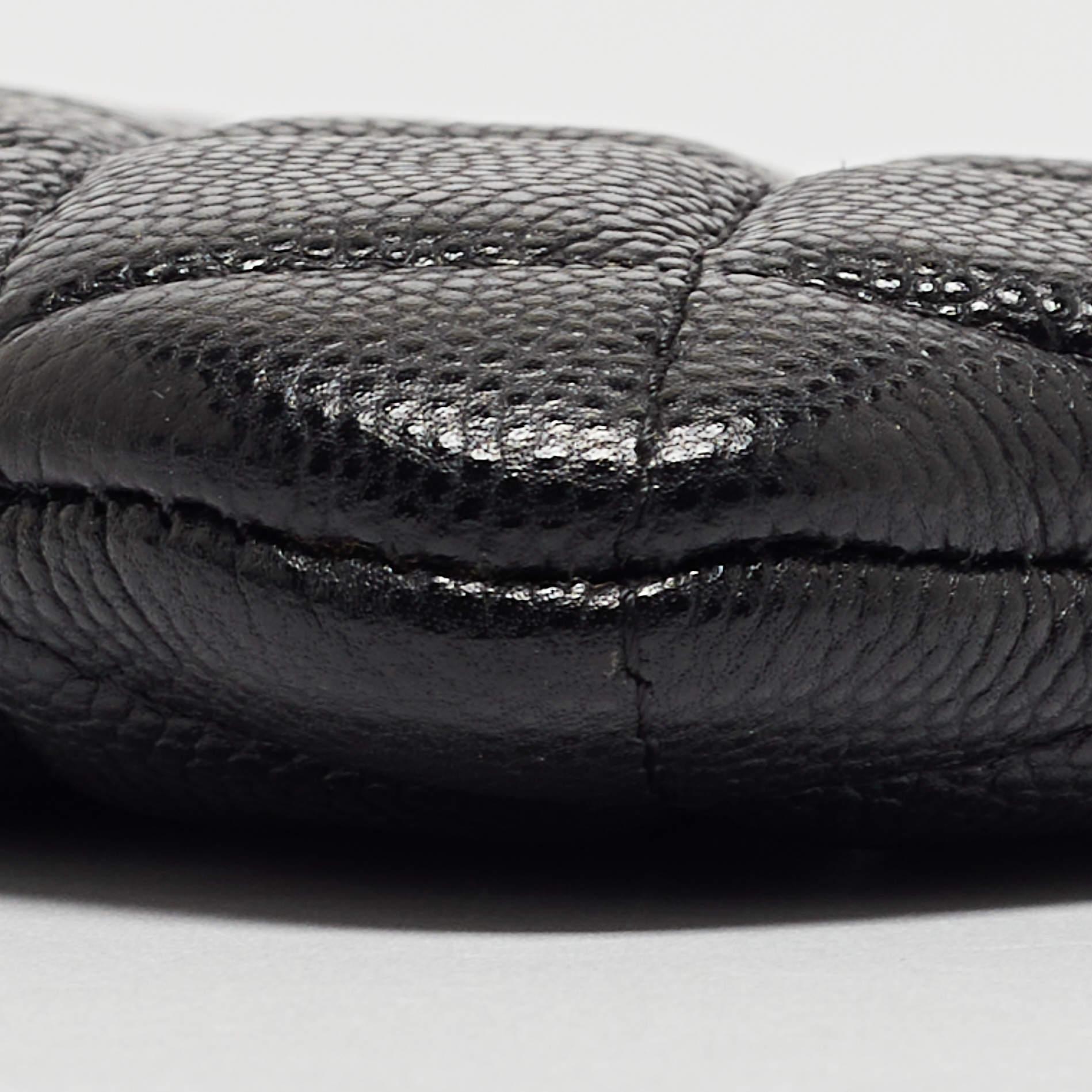 Chanel - Pochette zippée en cuir caviar matelassé - Mini O-Case en vente 3