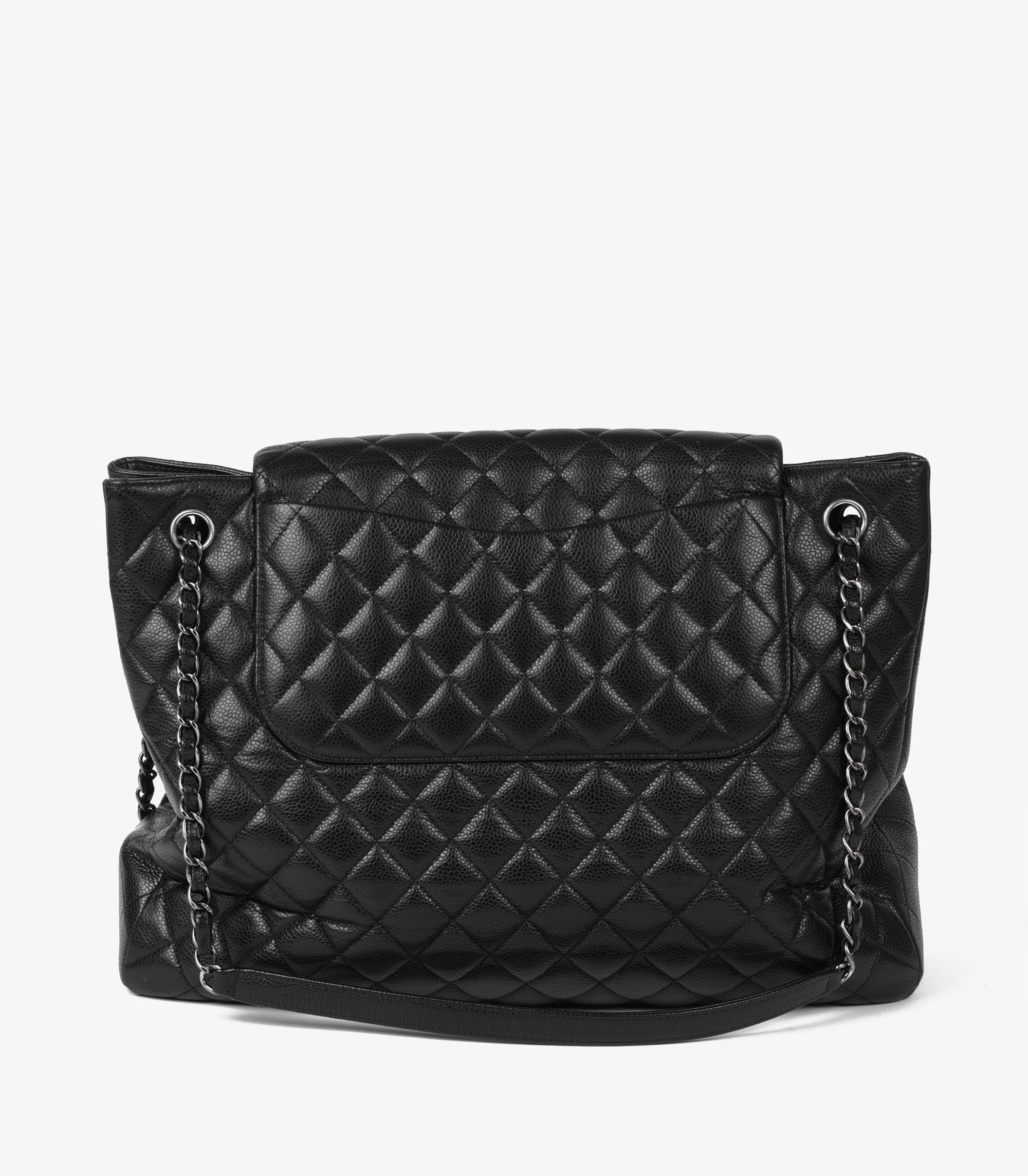 Women's or Men's Chanel Black Quilted Caviar Leather Paris-Edinburgh Classic Flap Shoulder Tote