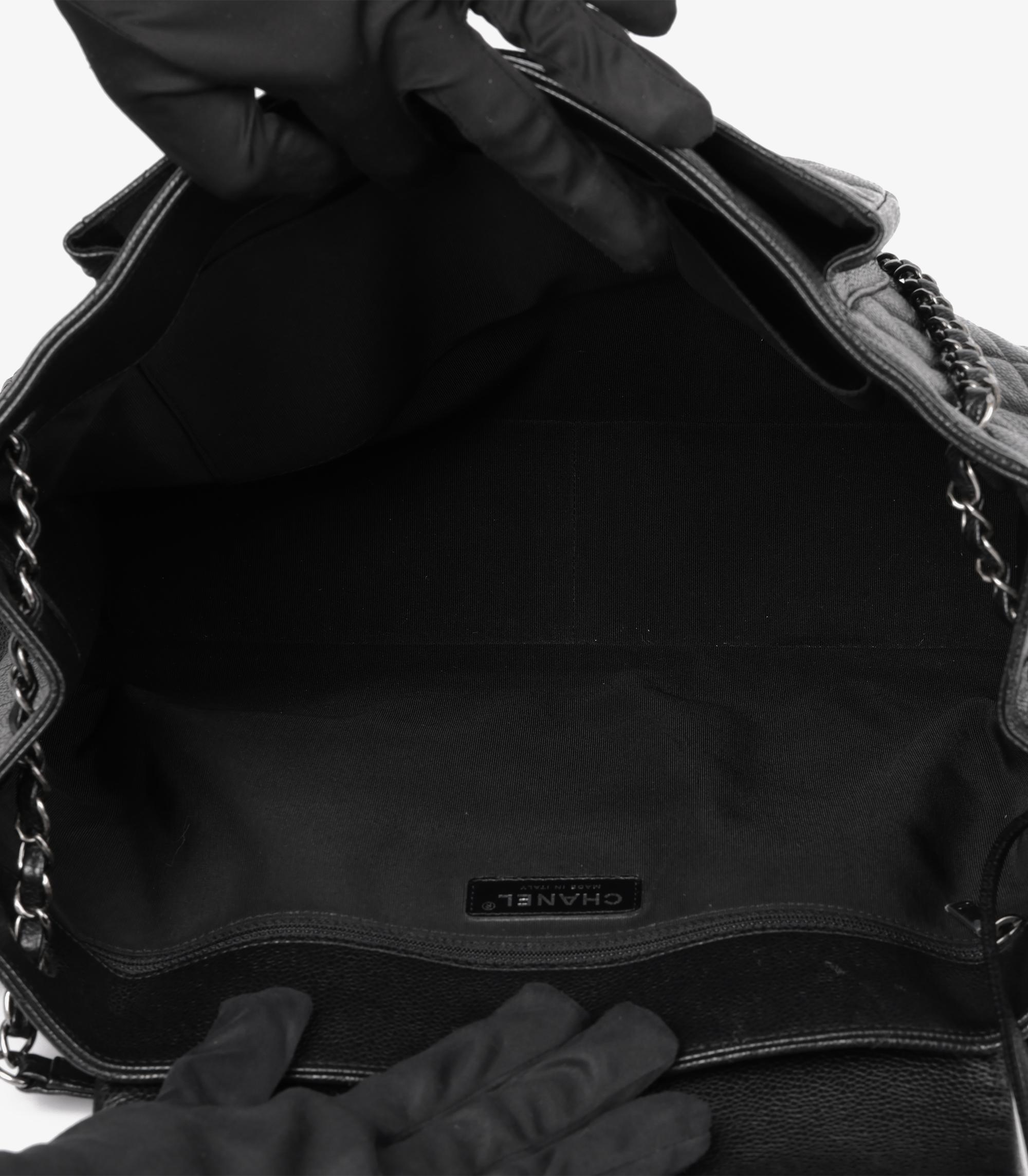 Chanel Black Quilted Caviar Leather Paris-Edinburgh Classic Flap Shoulder Tote 4