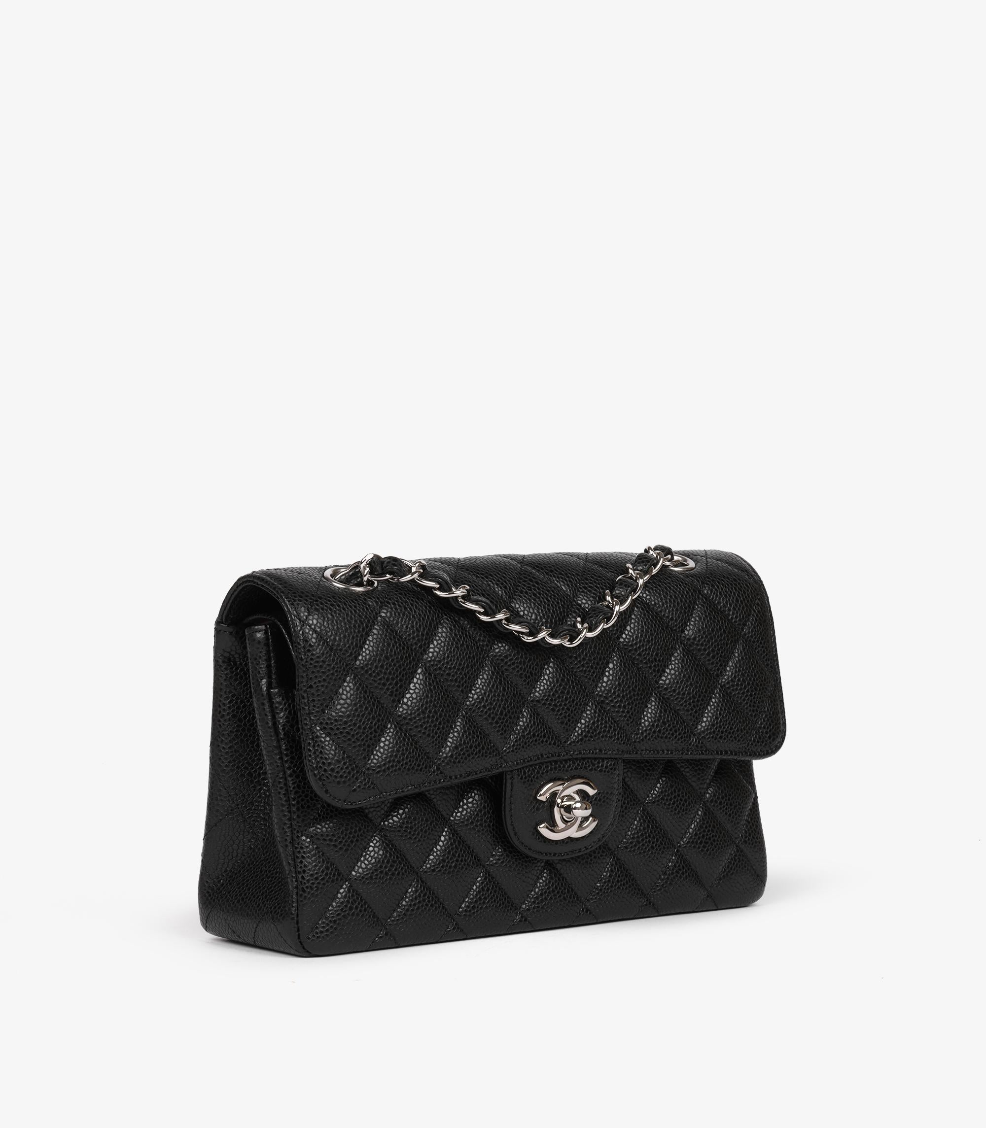 Chanel - Petit sac classique à double rabat en cuir caviar matelassé noir 

Détails du produit
Xupes Ref : CB1468
Marque : Chanel
Modèle : Petit sac classique à double rabat
Type : Epaule
Numéro de série : 15968163
Âge : 2011
PRIX DE VENTE CONSEILLÉ