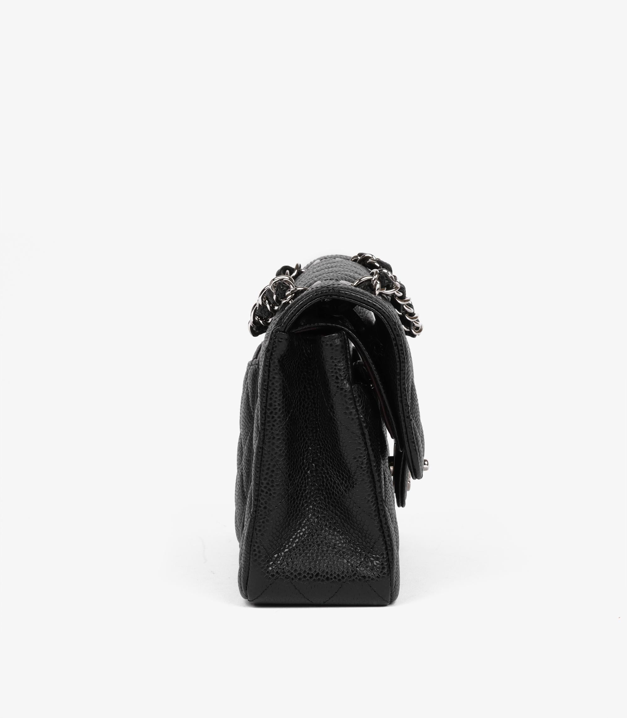 Noir Chanel - Petit sac classique à double rabat en cuir caviar matelassé noir en vente