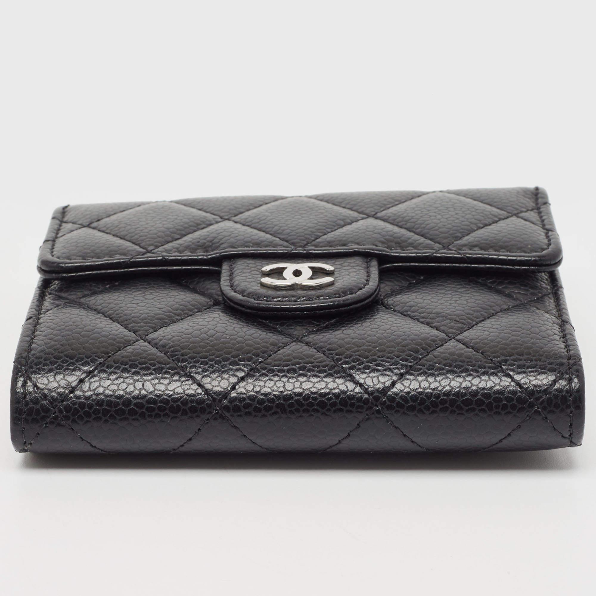 Chanel Black Quilted Caviar Leather Trifold CC Wallet For Sale 4