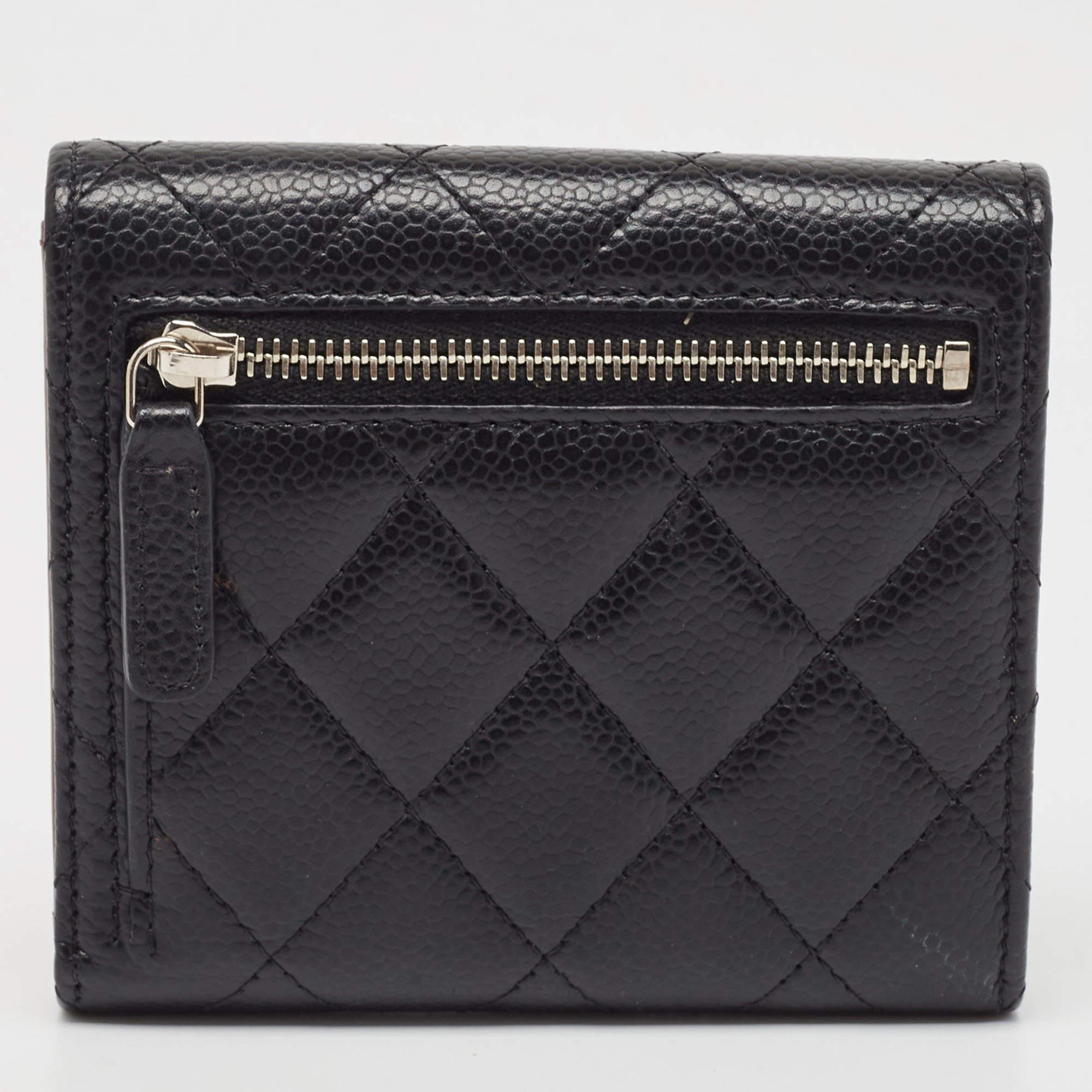 Chanel Black Quilted Caviar Leather Trifold CC Wallet For Sale 5