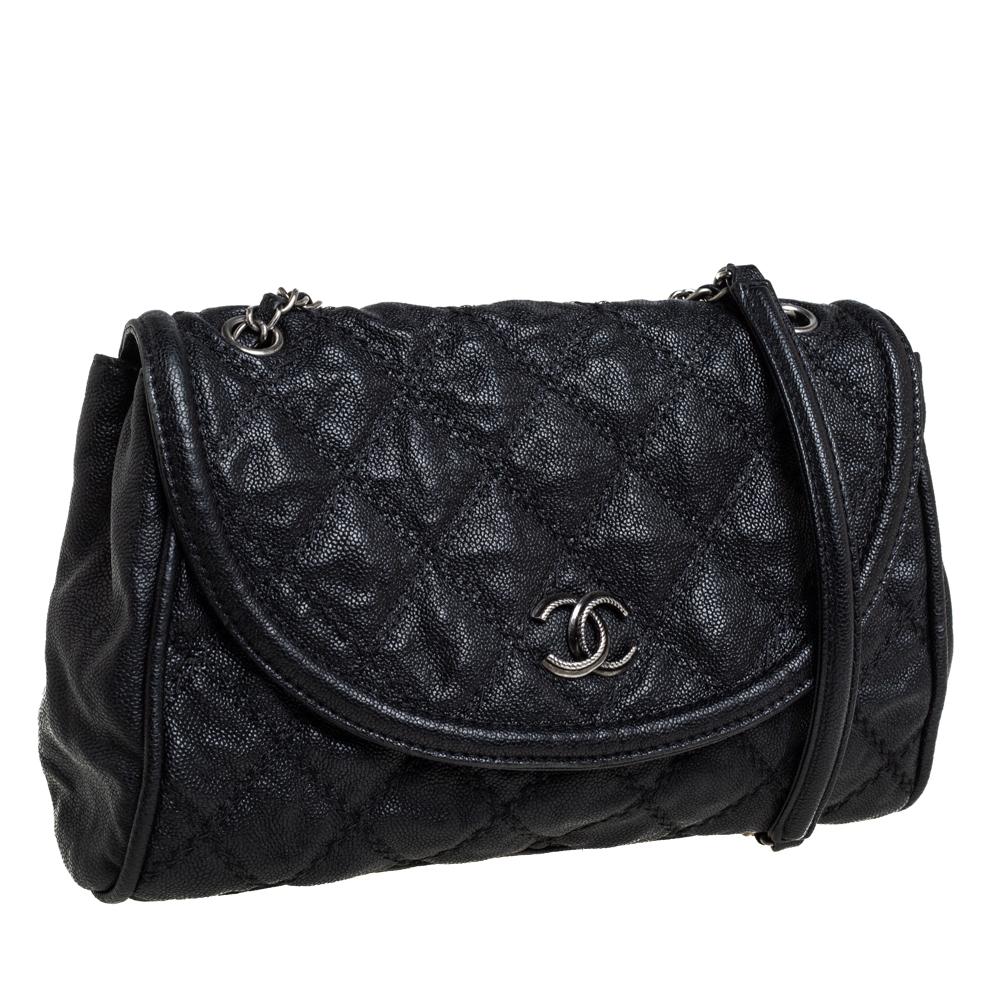 Chanel Black Quilted Caviar Leather Ultimate Stitch Chain Around Flap Bag In Good Condition In Dubai, Al Qouz 2