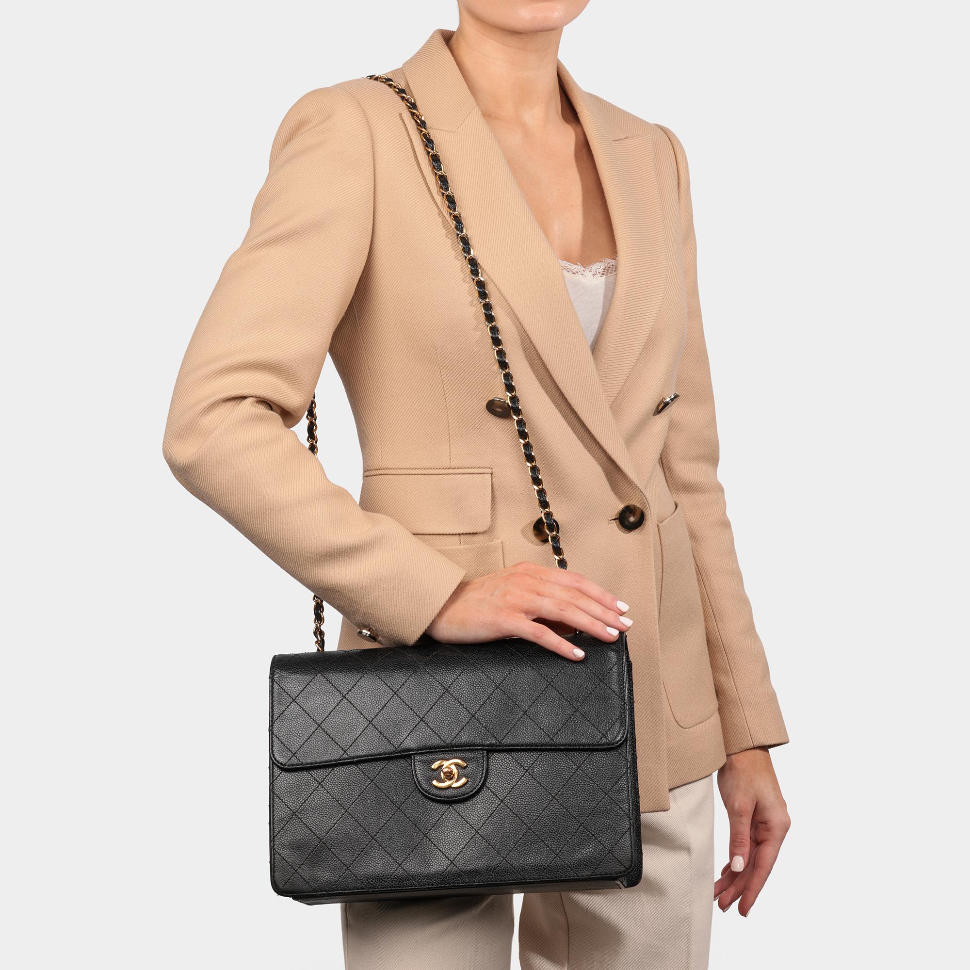 CHANEL Schwarzes gestepptes Kaviarleder Vintage Jumbo Classic Single Flap Bag im Angebot 9