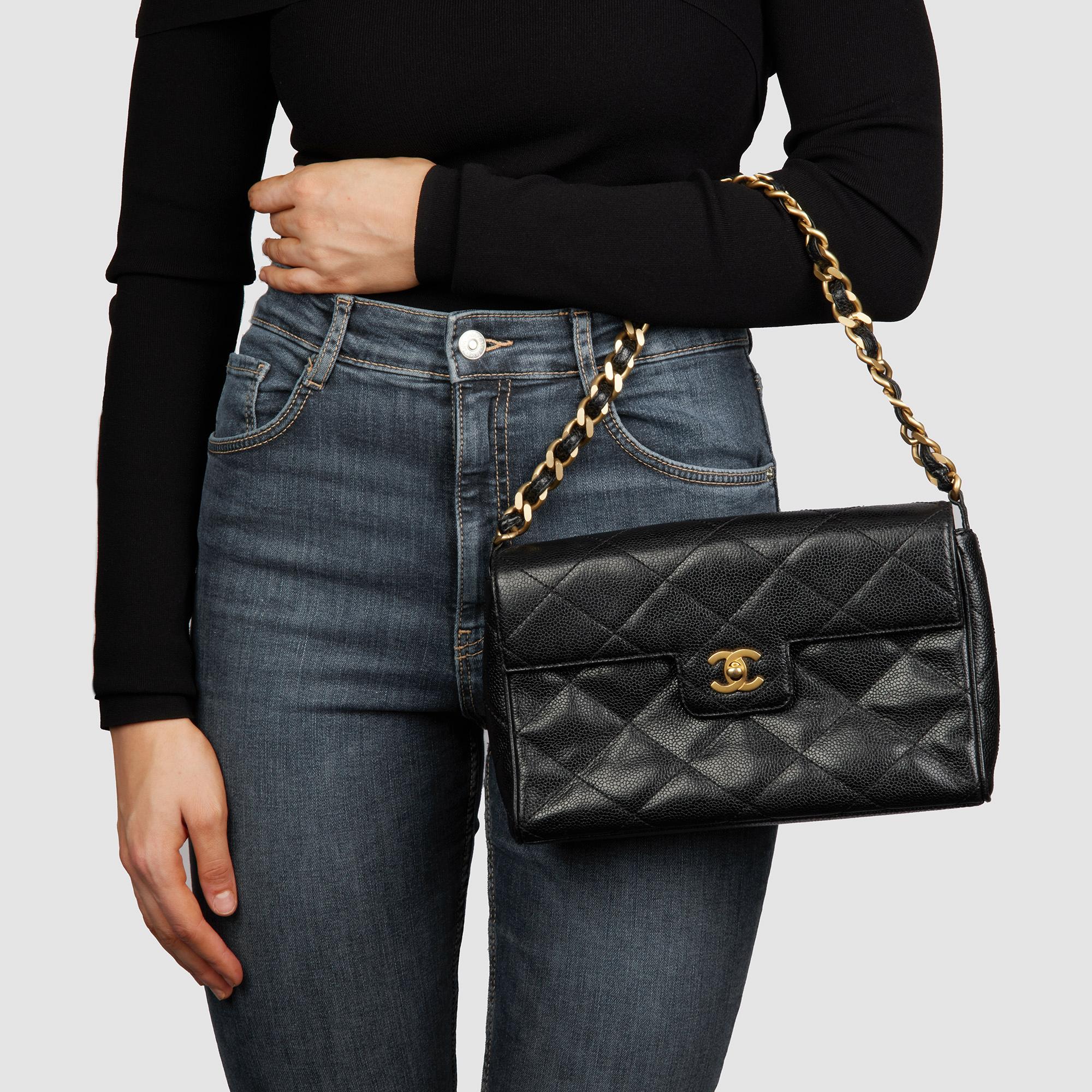 CHANEL Black Quilted Caviar Leather Vintage Medium Classic Single Flap Bag For Sale 7