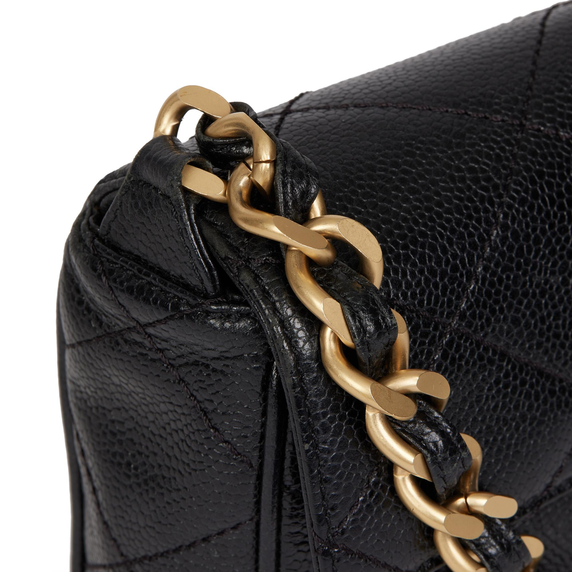 CHANEL Black Quilted Caviar Leather Vintage Medium Classic Single Flap Bag For Sale 4