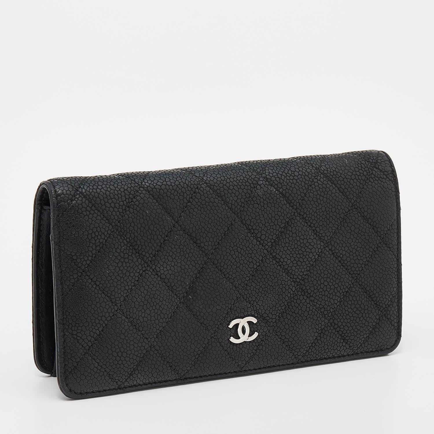 Chanel Black Quilted Caviar Leather Yen Continental Wallet In Good Condition In Dubai, Al Qouz 2