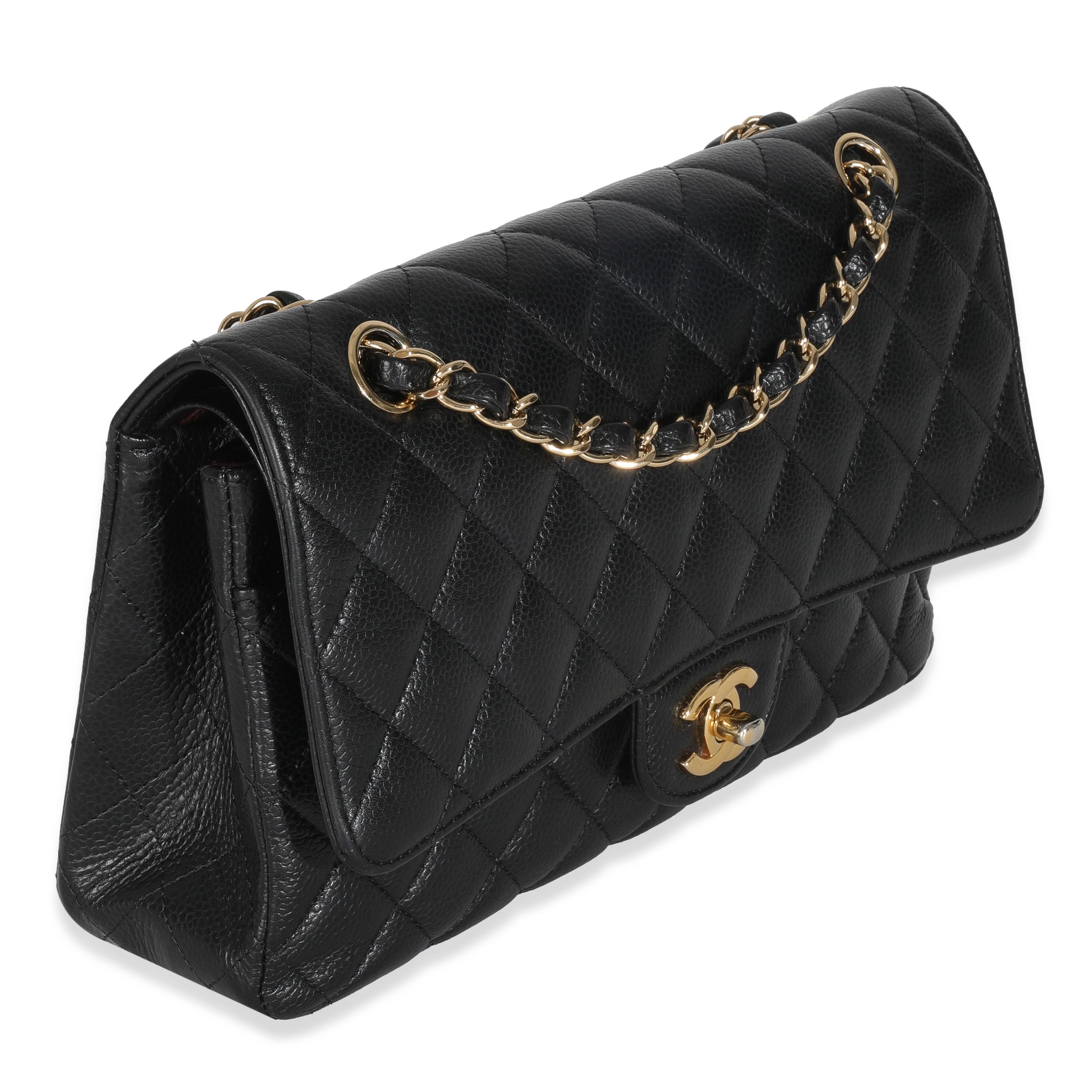 Noir Chanel - Sac à double rabat classique moyen matelassé Caviar noir en vente