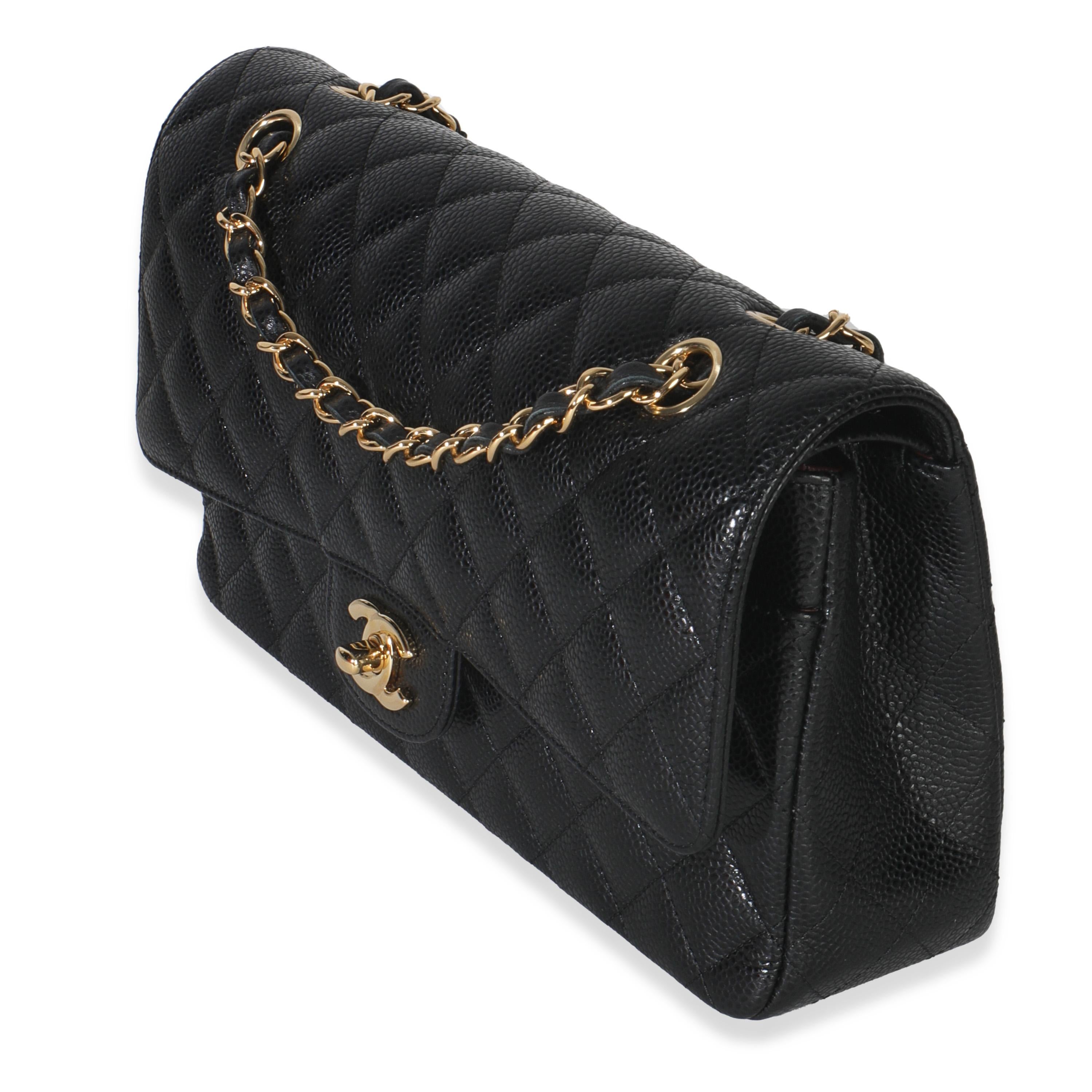 Chanel - Sac à double rabat classique moyen matelassé Caviar noir Neuf - En vente à New York, NY